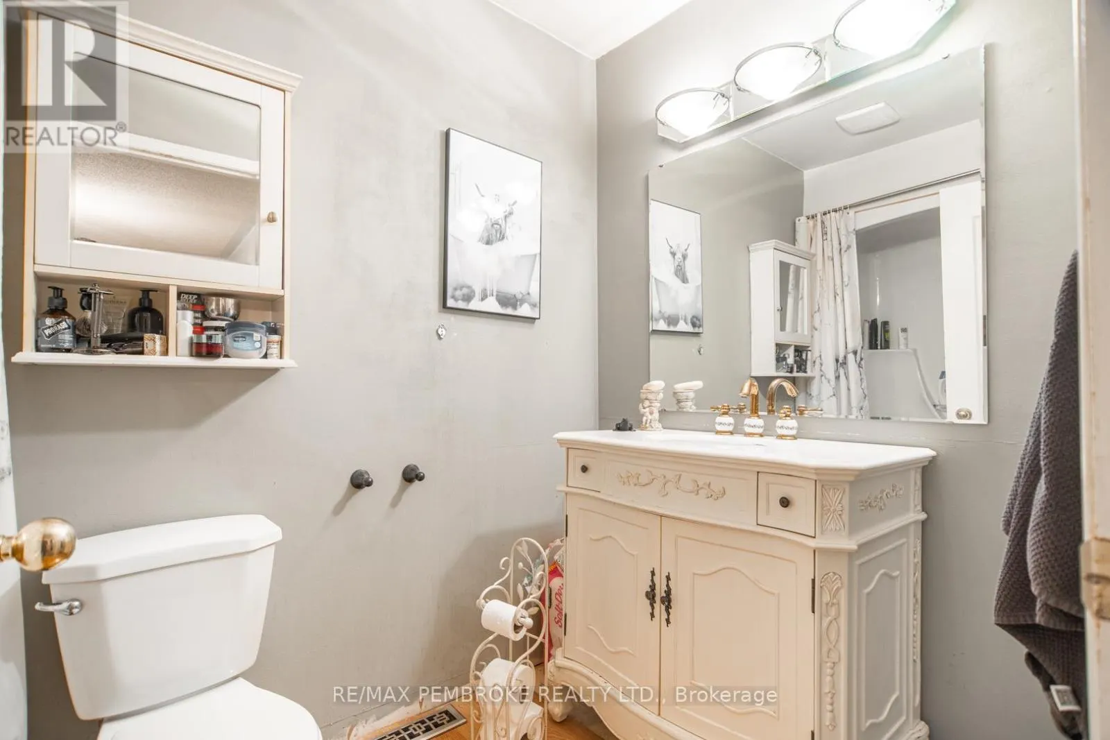 33 VERMONT MEADOWS