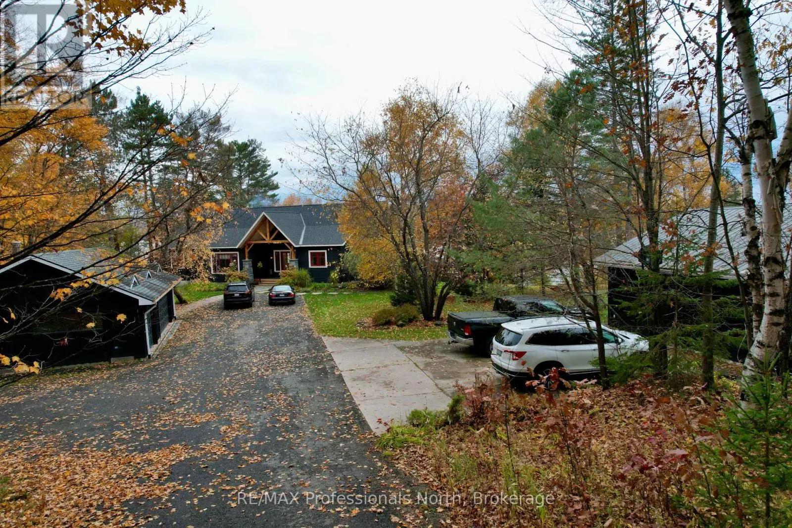 11 TIPPER LANE