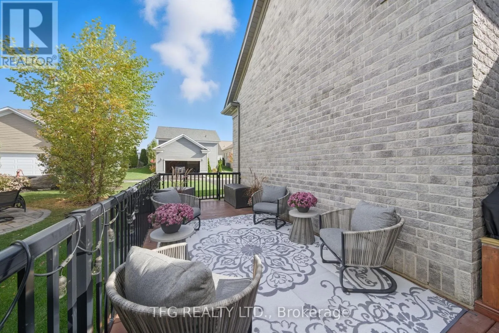 816 SMITH ROAD