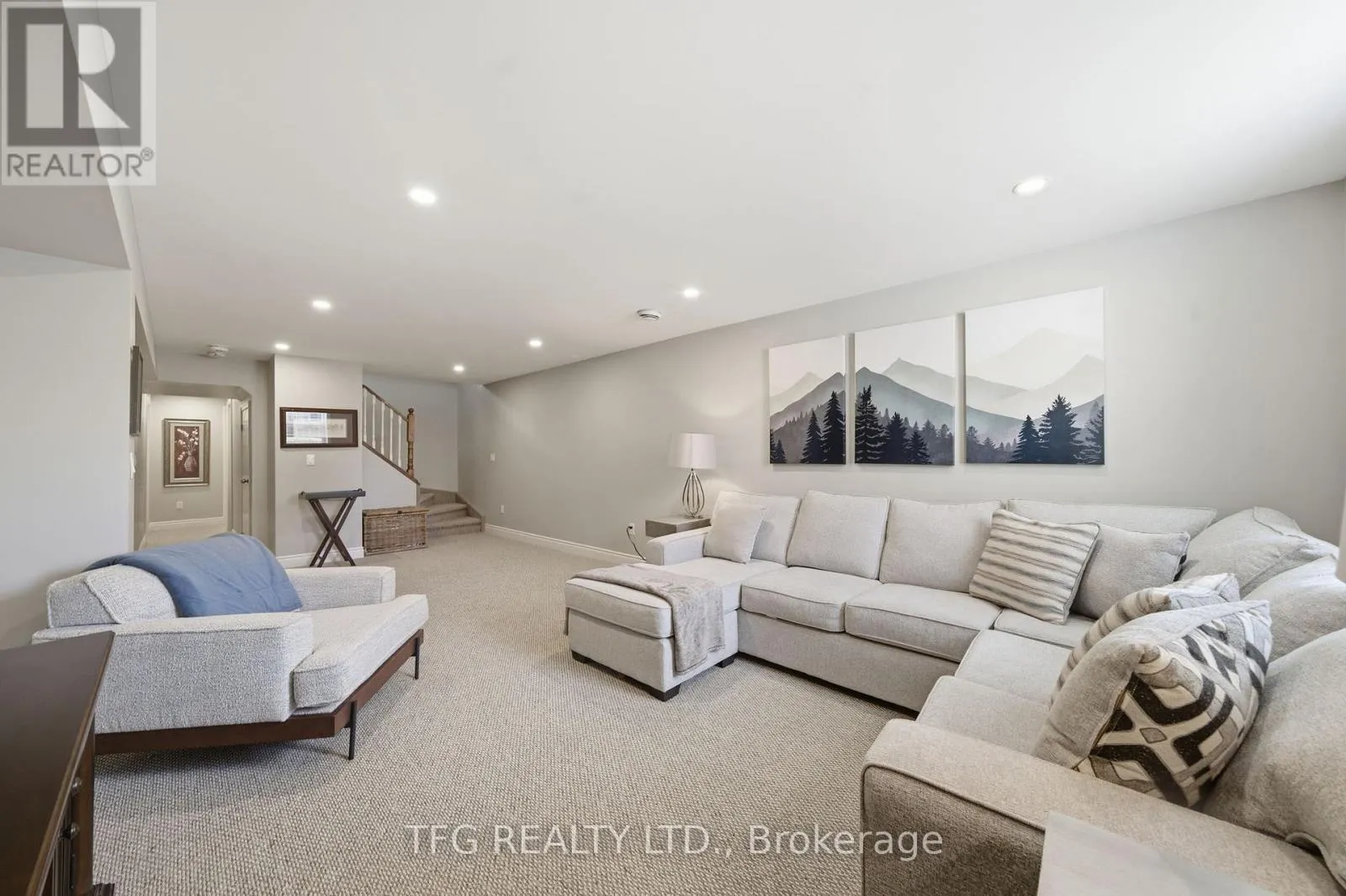 816 SMITH ROAD