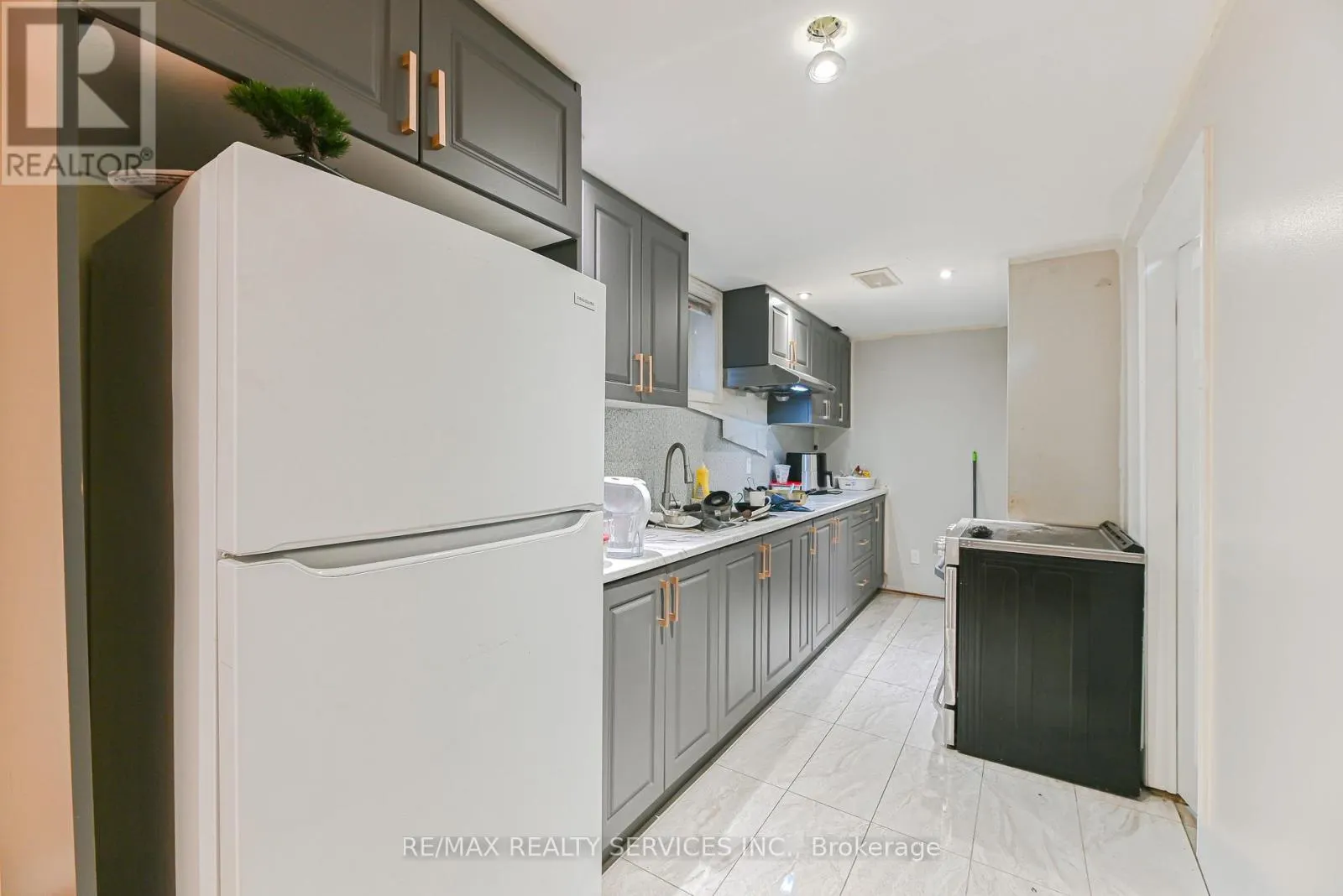 96 BRAYSHAW DRIVE