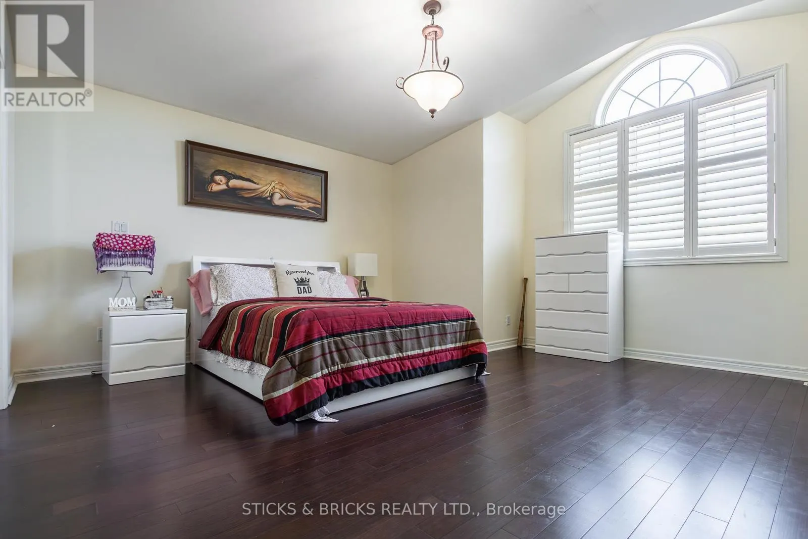 8207 BEAVER GLEN DRIVE