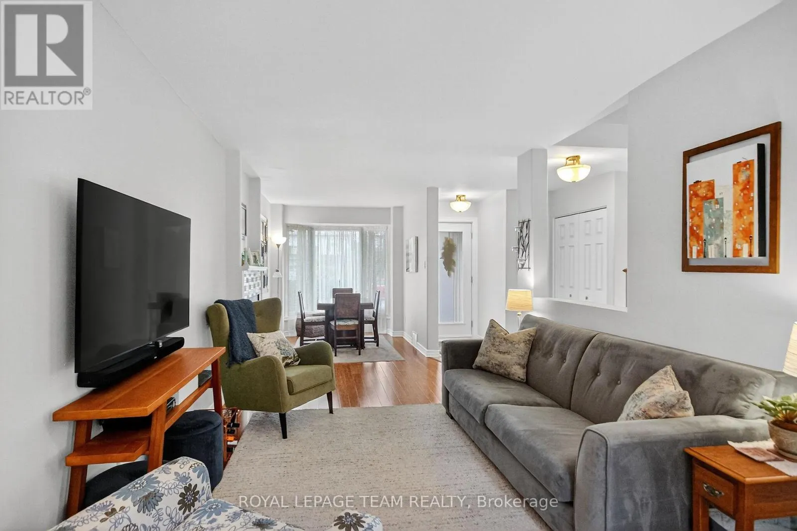 21 RAFTUS SQUARE