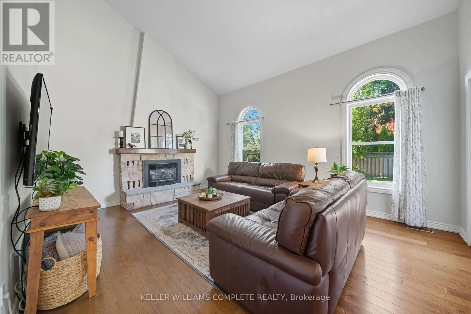 142 MEADOWBROOK DRIVE