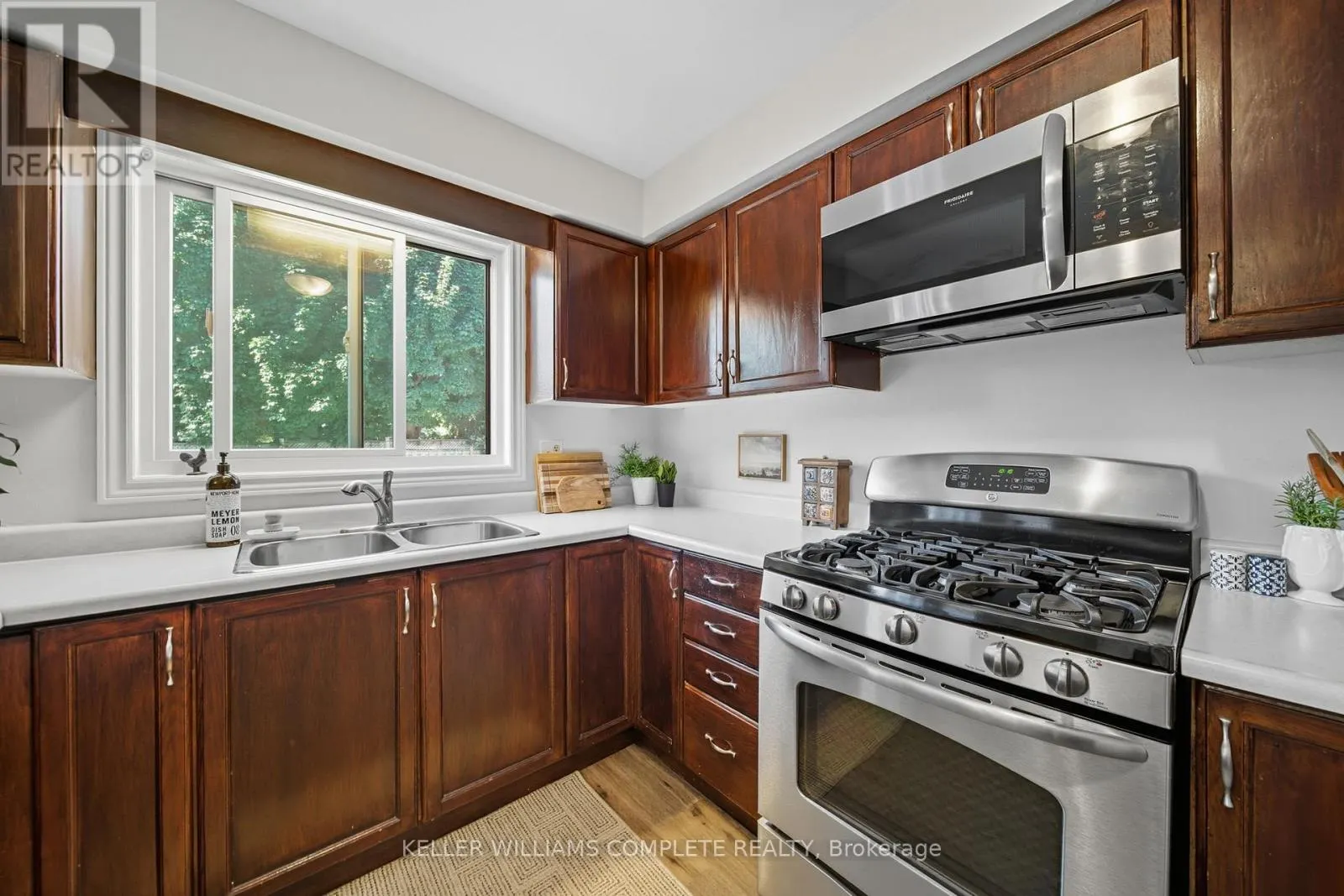 142 MEADOWBROOK DRIVE