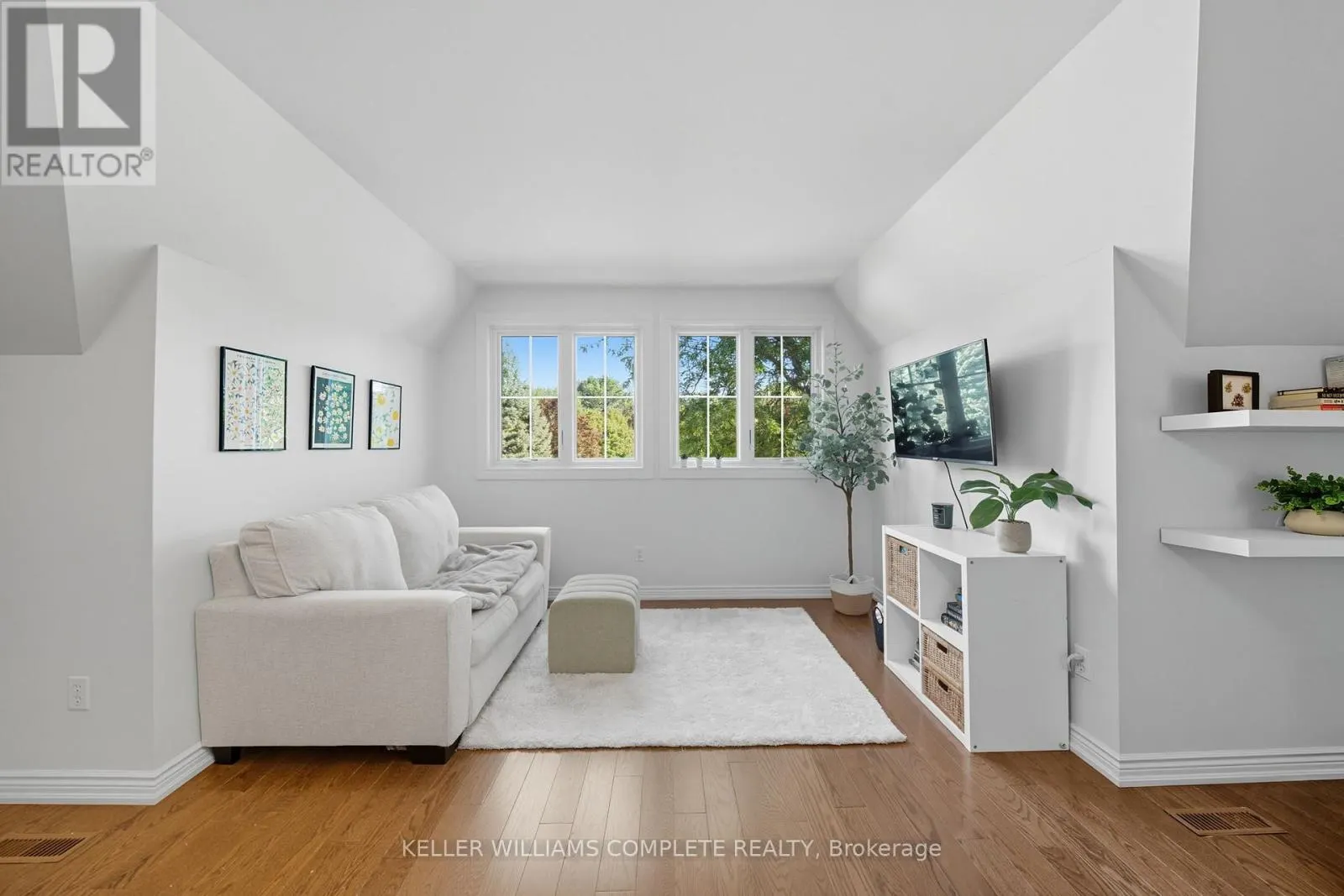 142 MEADOWBROOK DRIVE