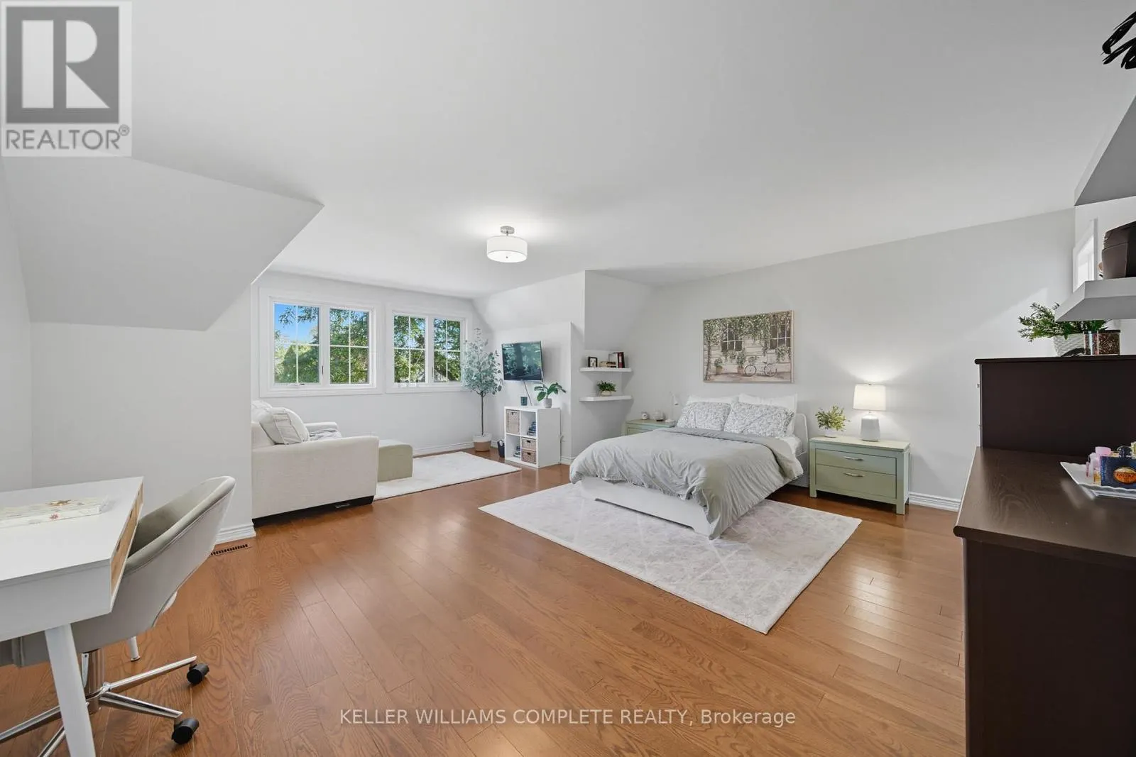 142 MEADOWBROOK DRIVE