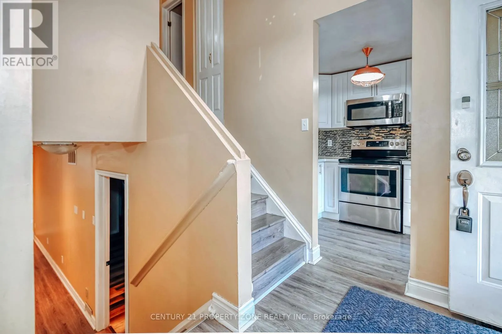 230 LINDEN DRIVE
