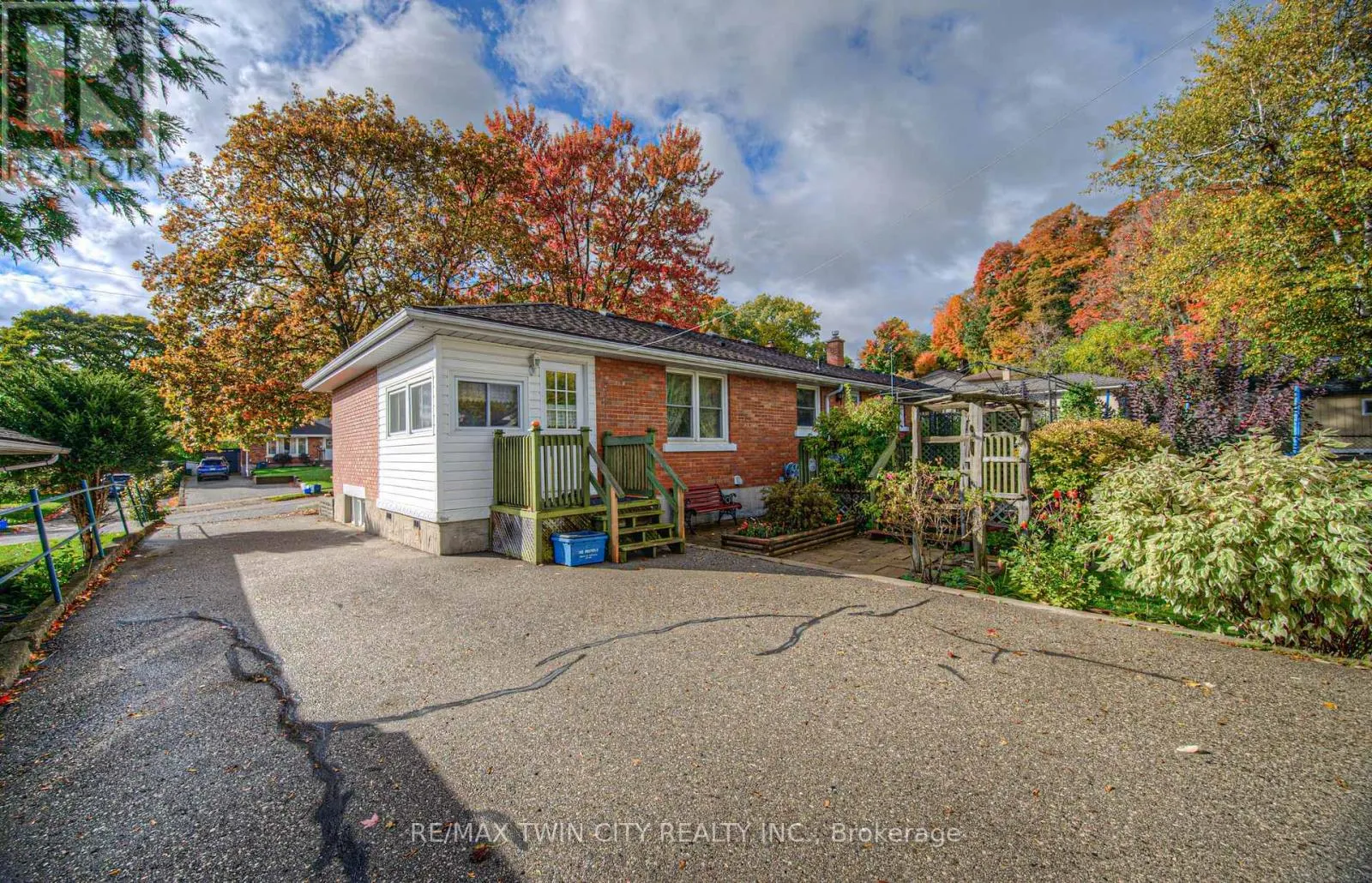 26 CULHAM DRIVE