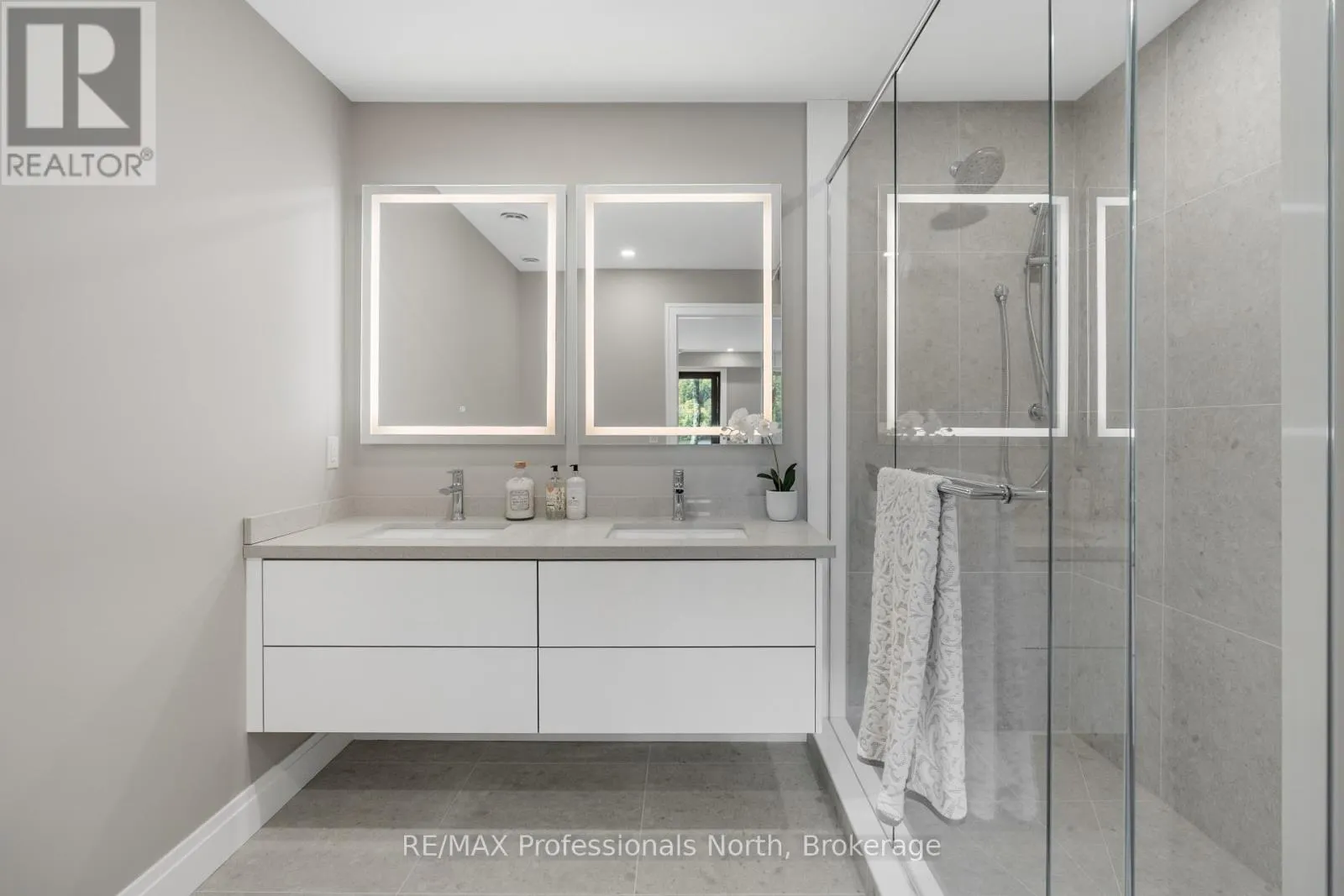 201 - 32 BRUNEL ROAD, #201