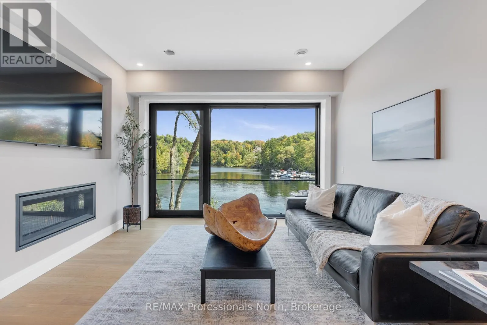 201 - 32 BRUNEL ROAD, #201