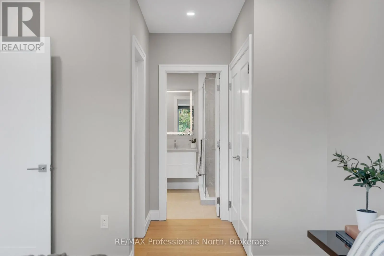 201 - 32 BRUNEL ROAD, #201