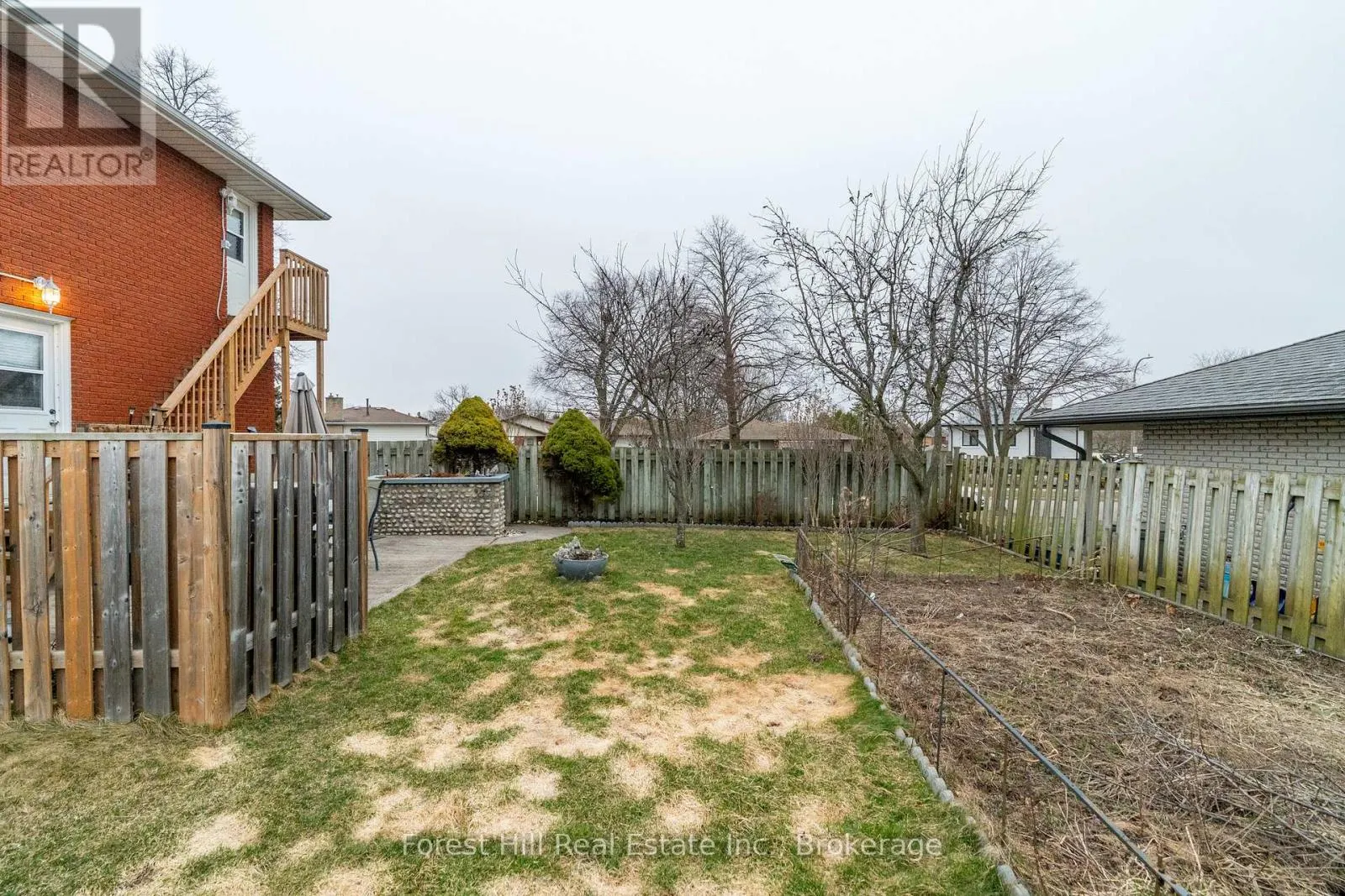 35 SHAFTSBURY DRIVE