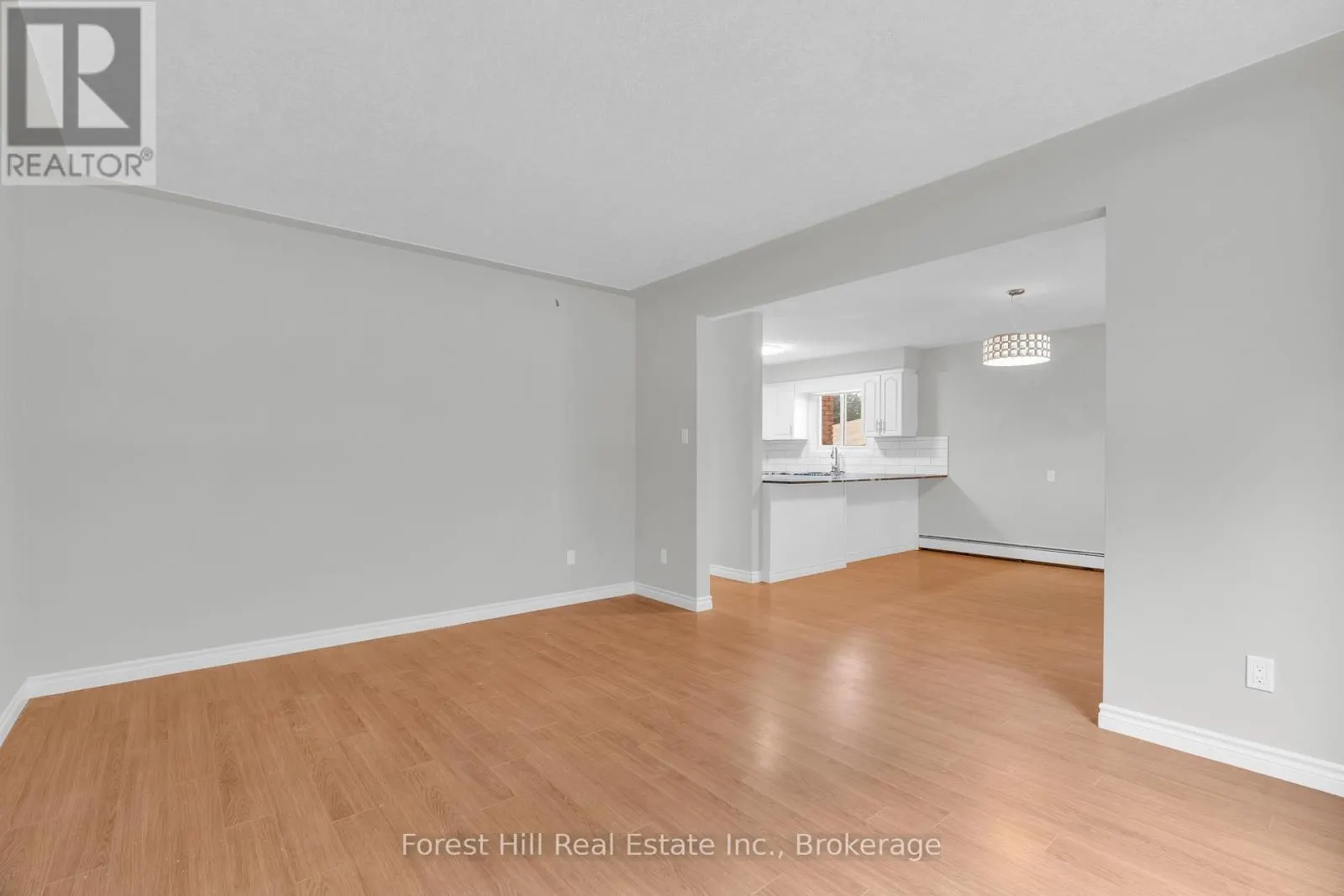 35 SHAFTSBURY DRIVE