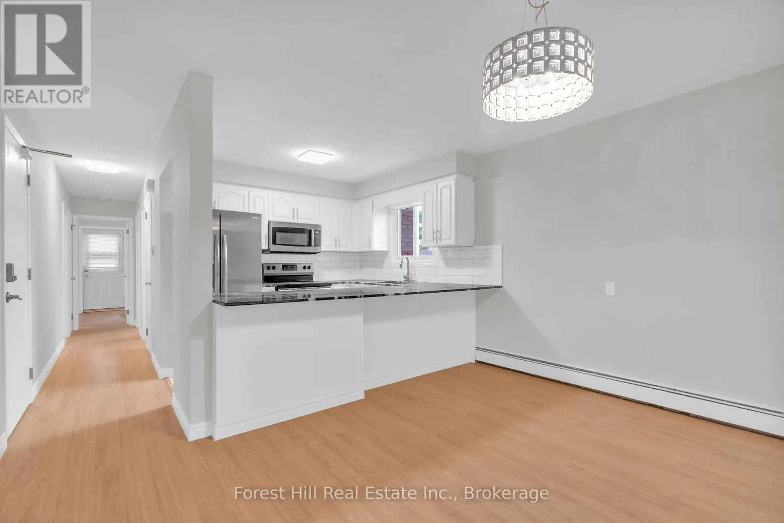 35 SHAFTSBURY DRIVE
