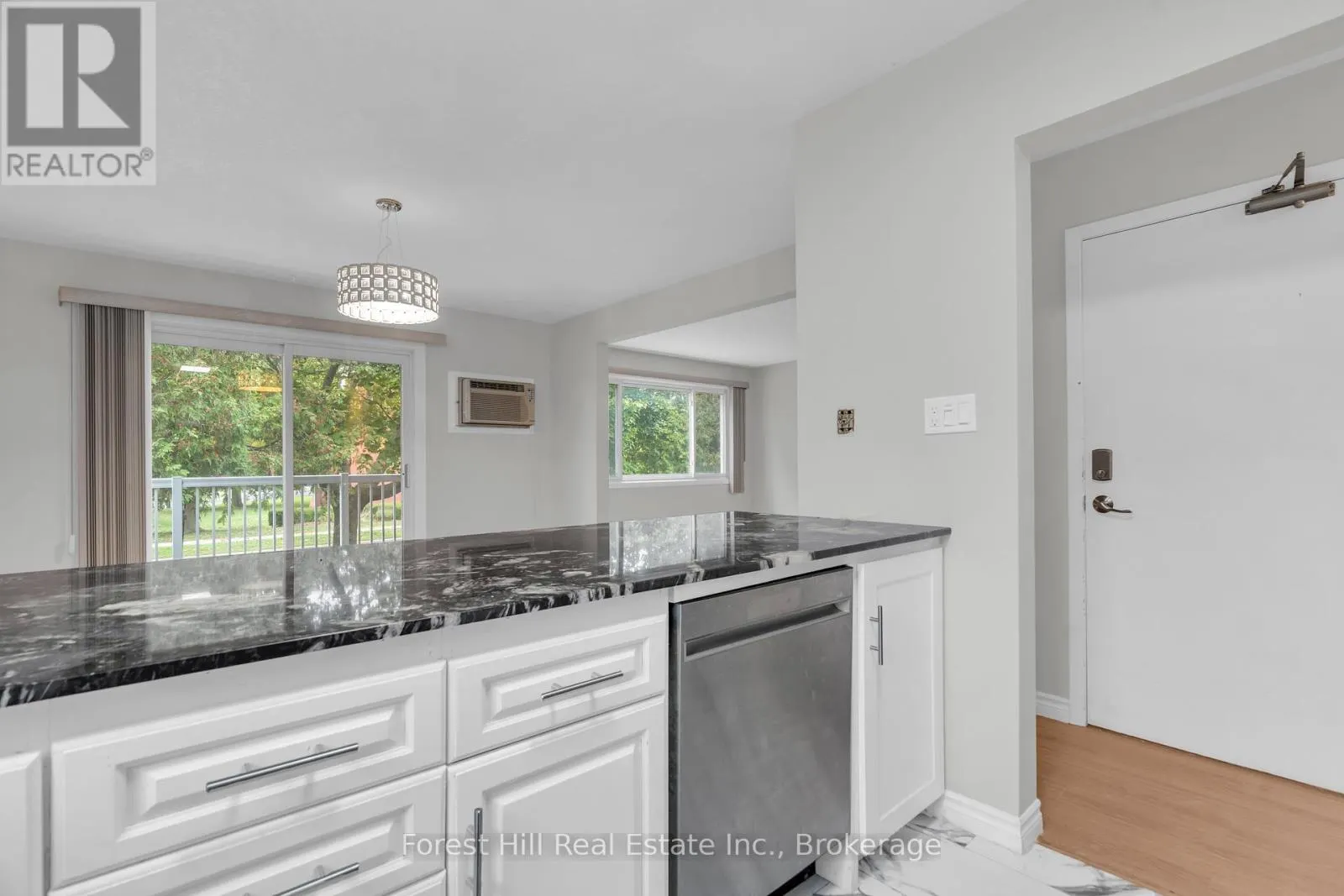 35 SHAFTSBURY DRIVE