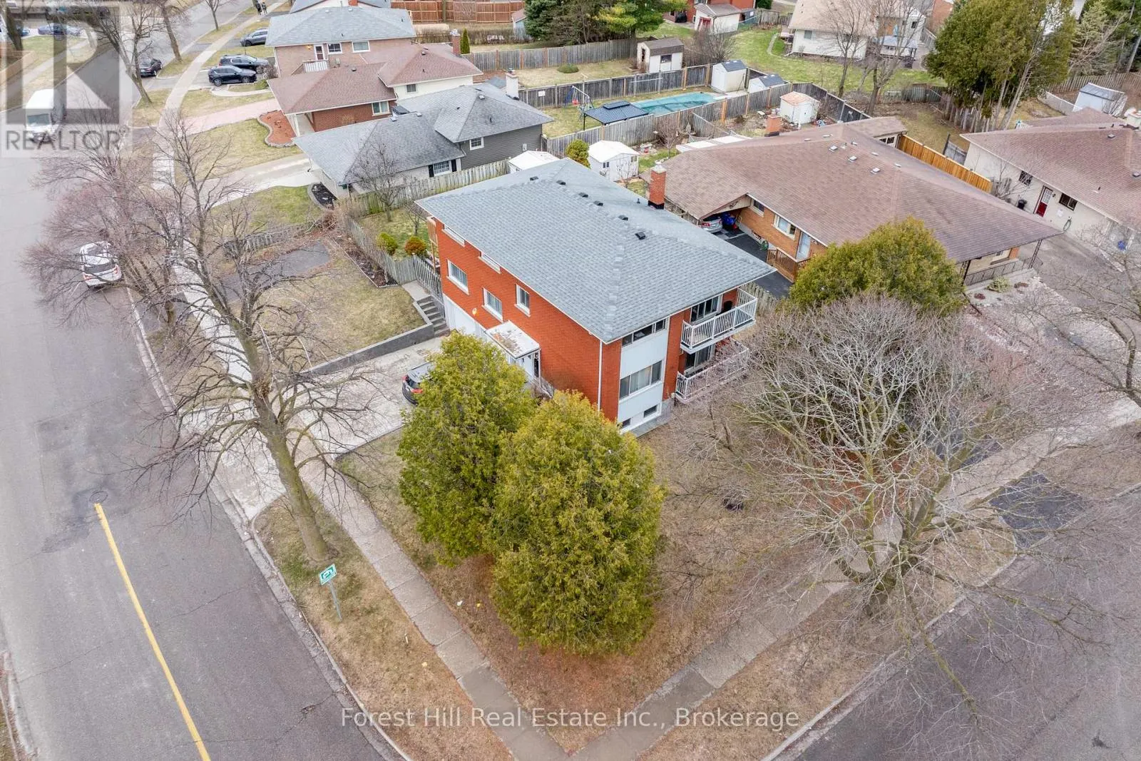 35 SHAFTSBURY DRIVE