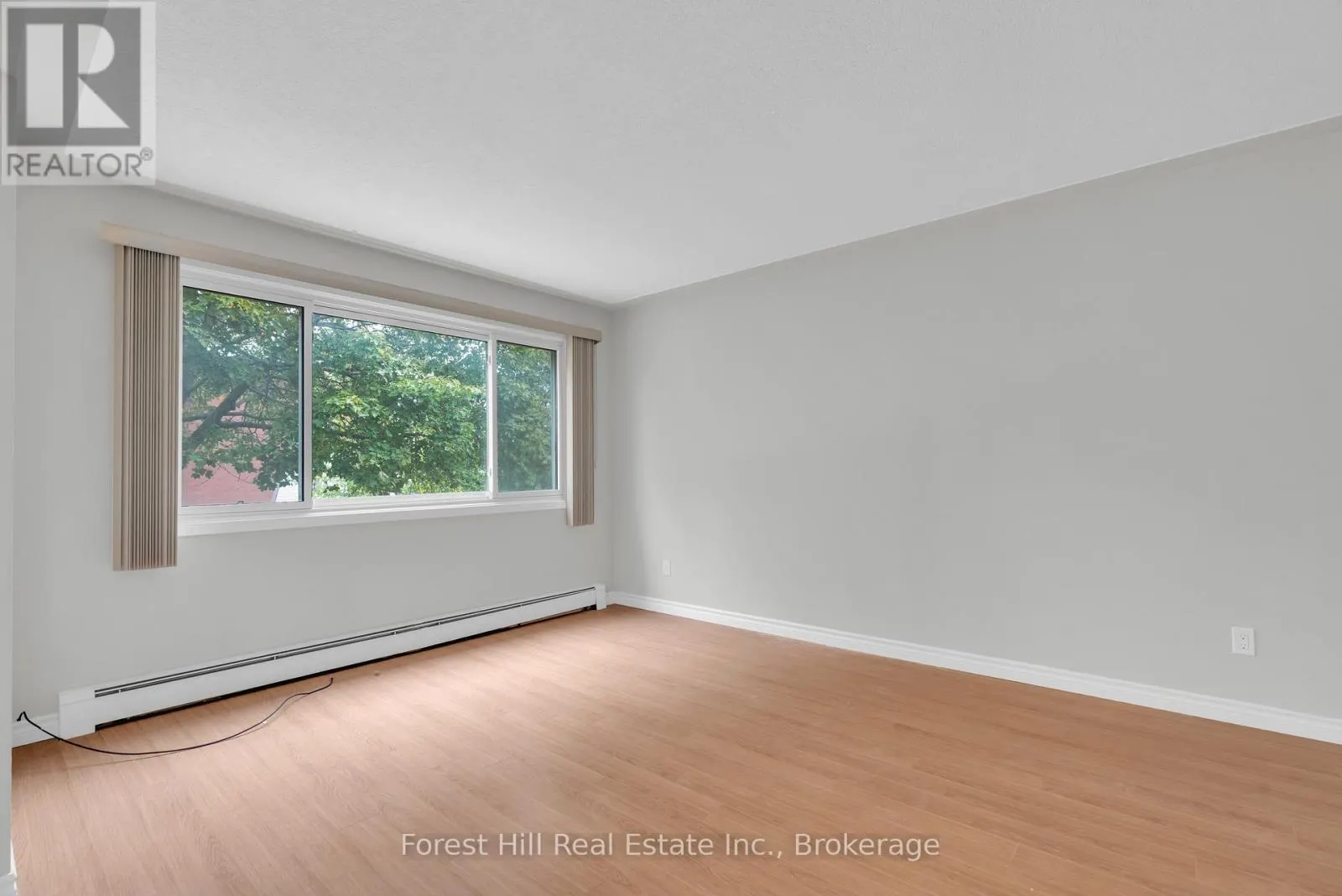 35 SHAFTSBURY DRIVE