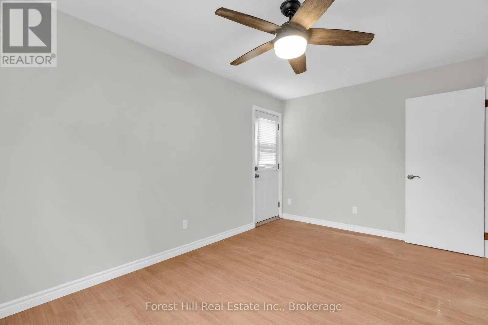 35 SHAFTSBURY DRIVE