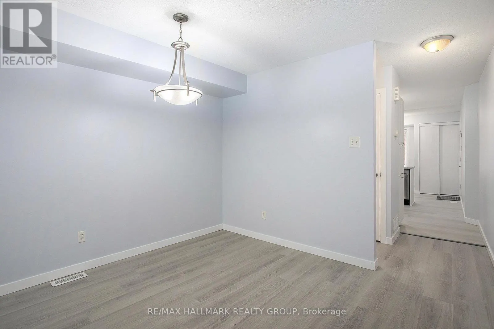 281 AQUAVIEW DRIVE