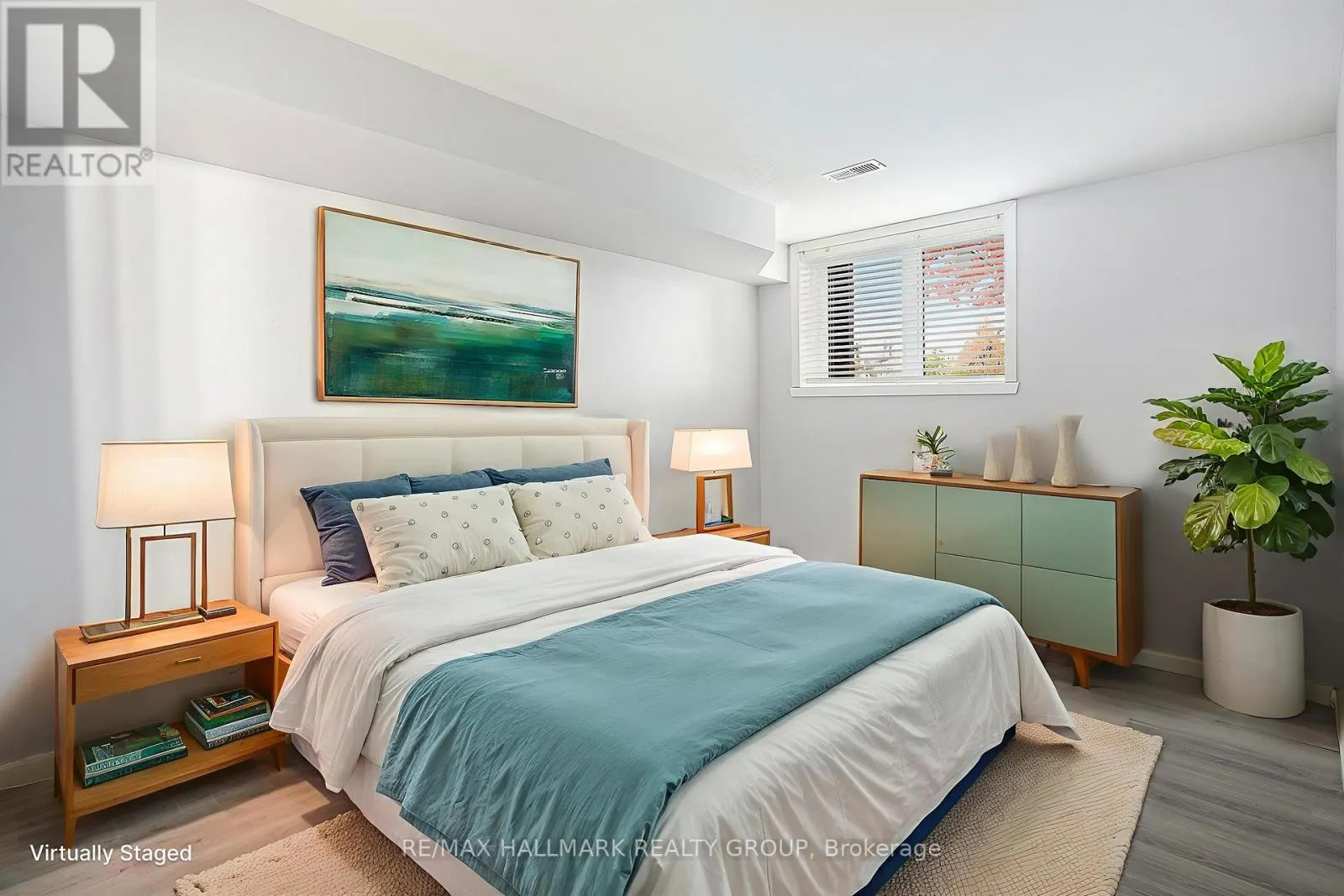 281 AQUAVIEW DRIVE