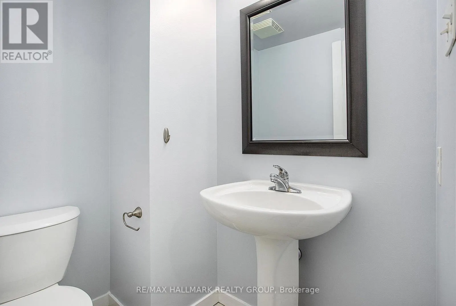 281 AQUAVIEW DRIVE