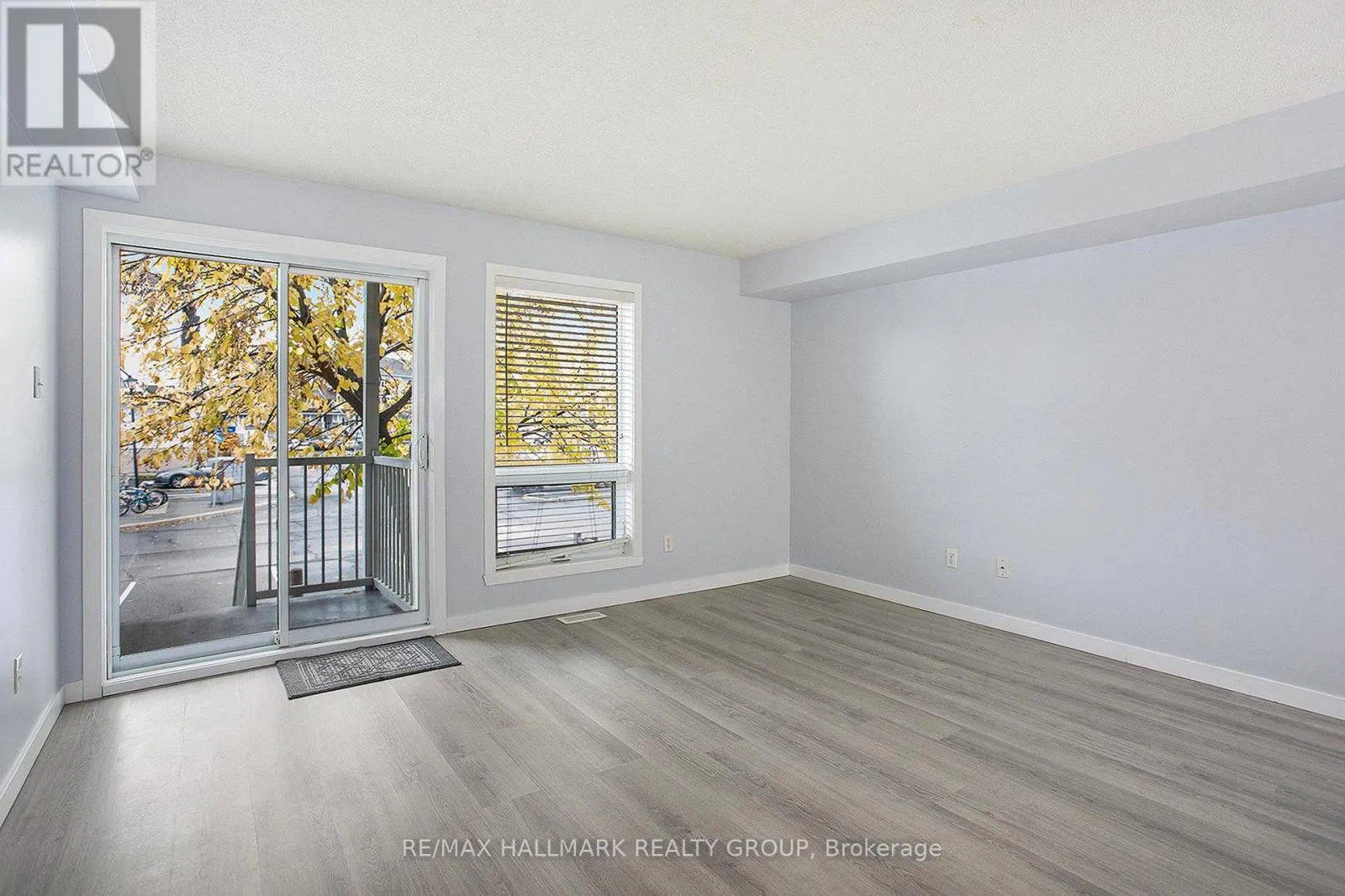 281 AQUAVIEW DRIVE