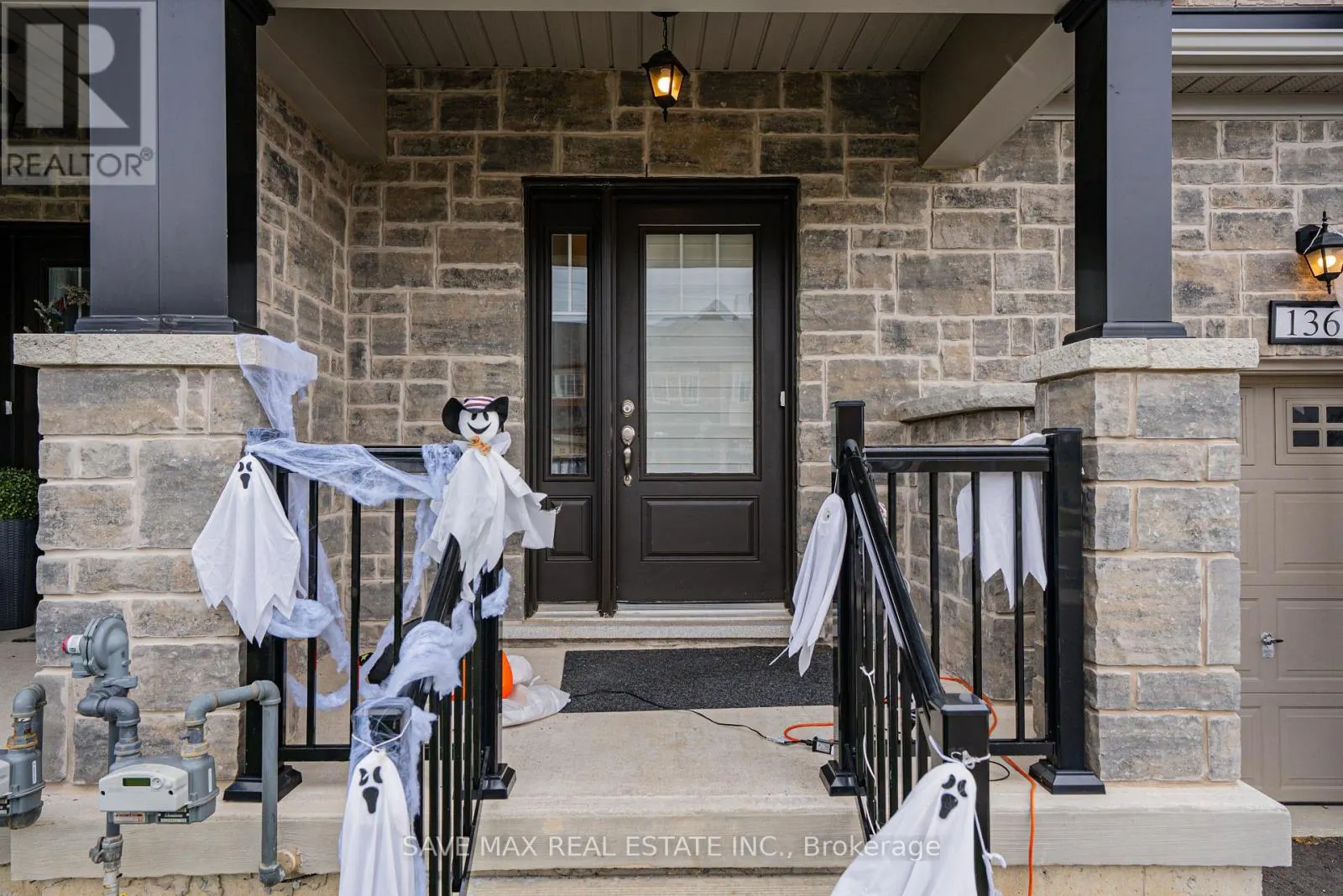 136 SAPPHIRE WAY