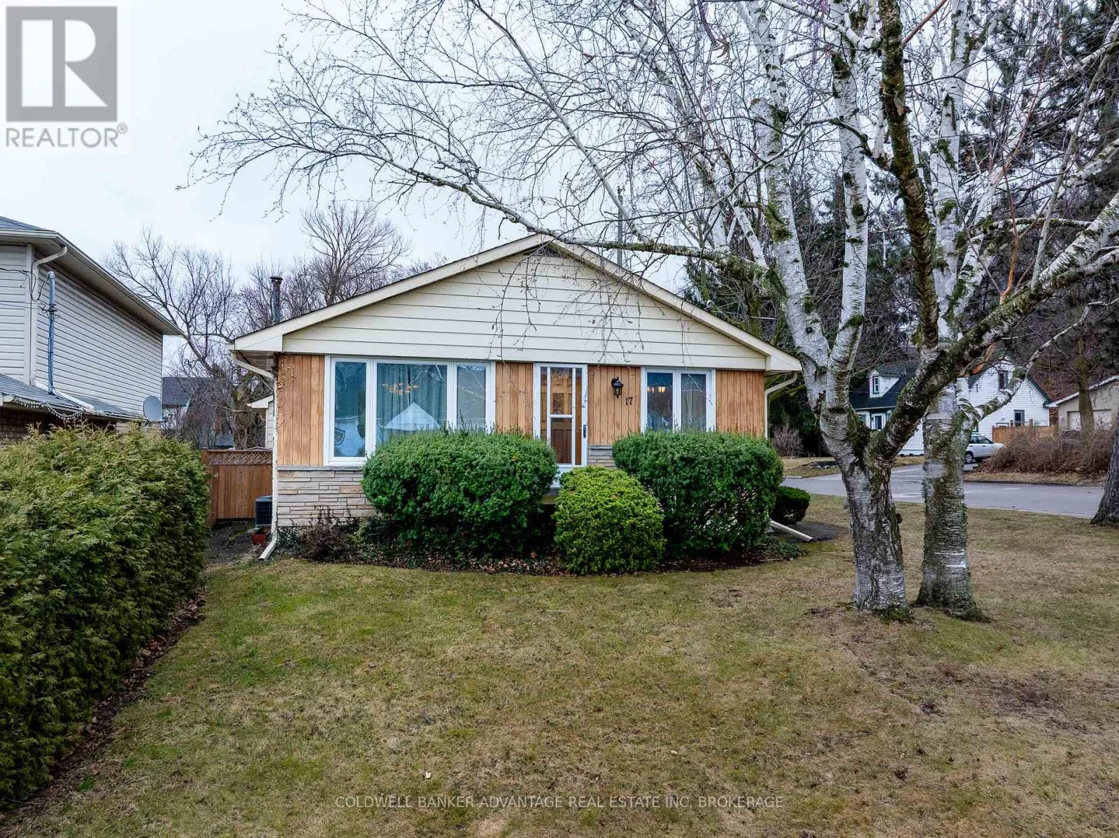 17 WARDROPE AVENUE