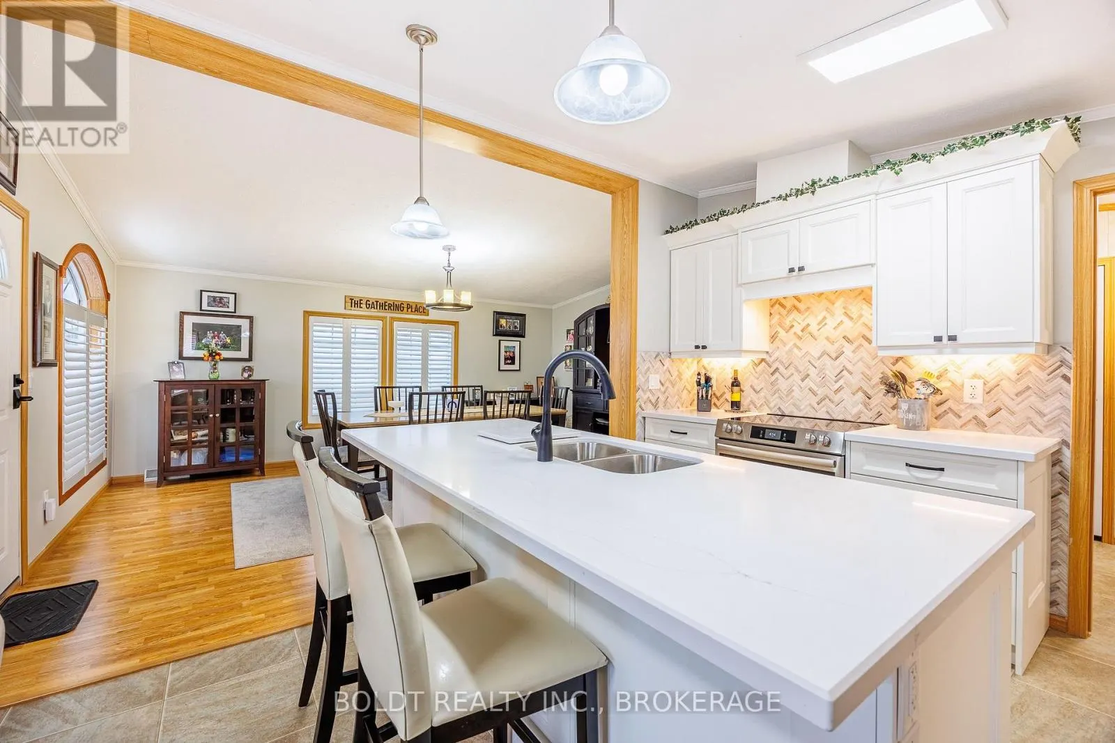 101 - 3033 TOWNLINE ROAD, #101