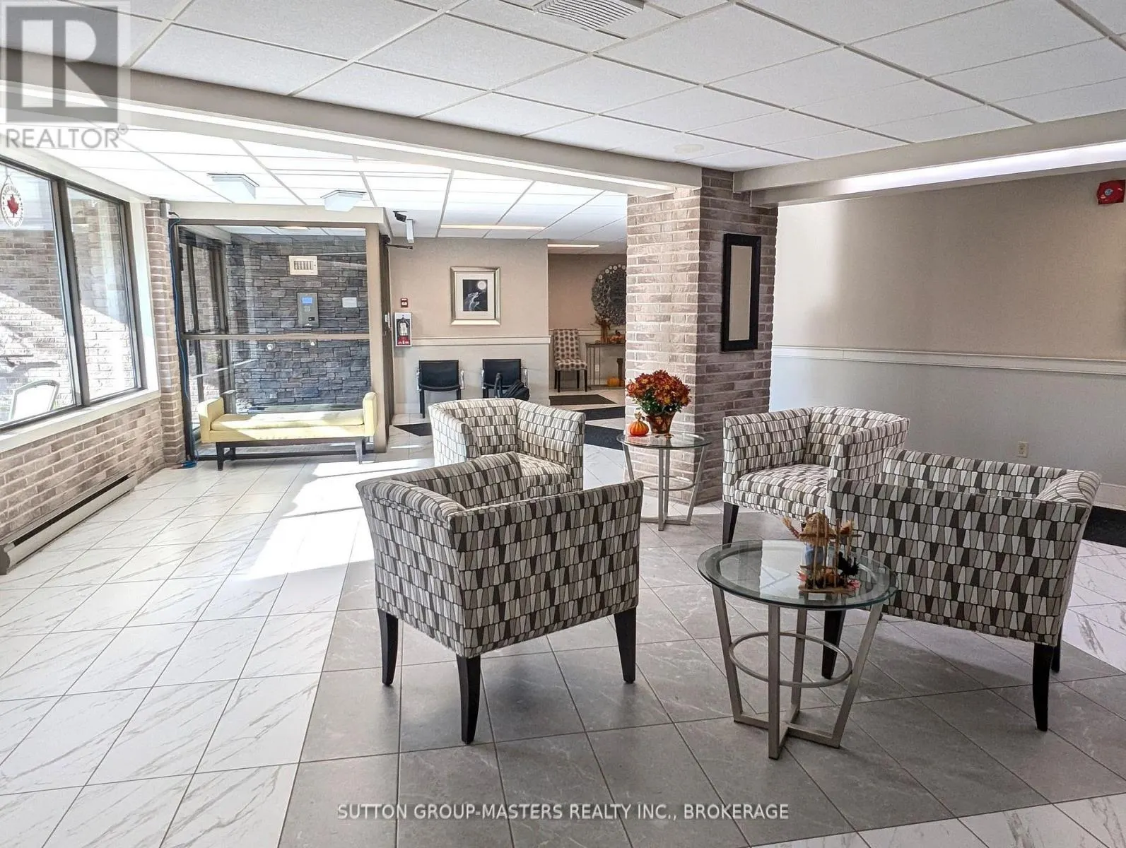 404 - 334 QUEEN MARY ROAD, #404