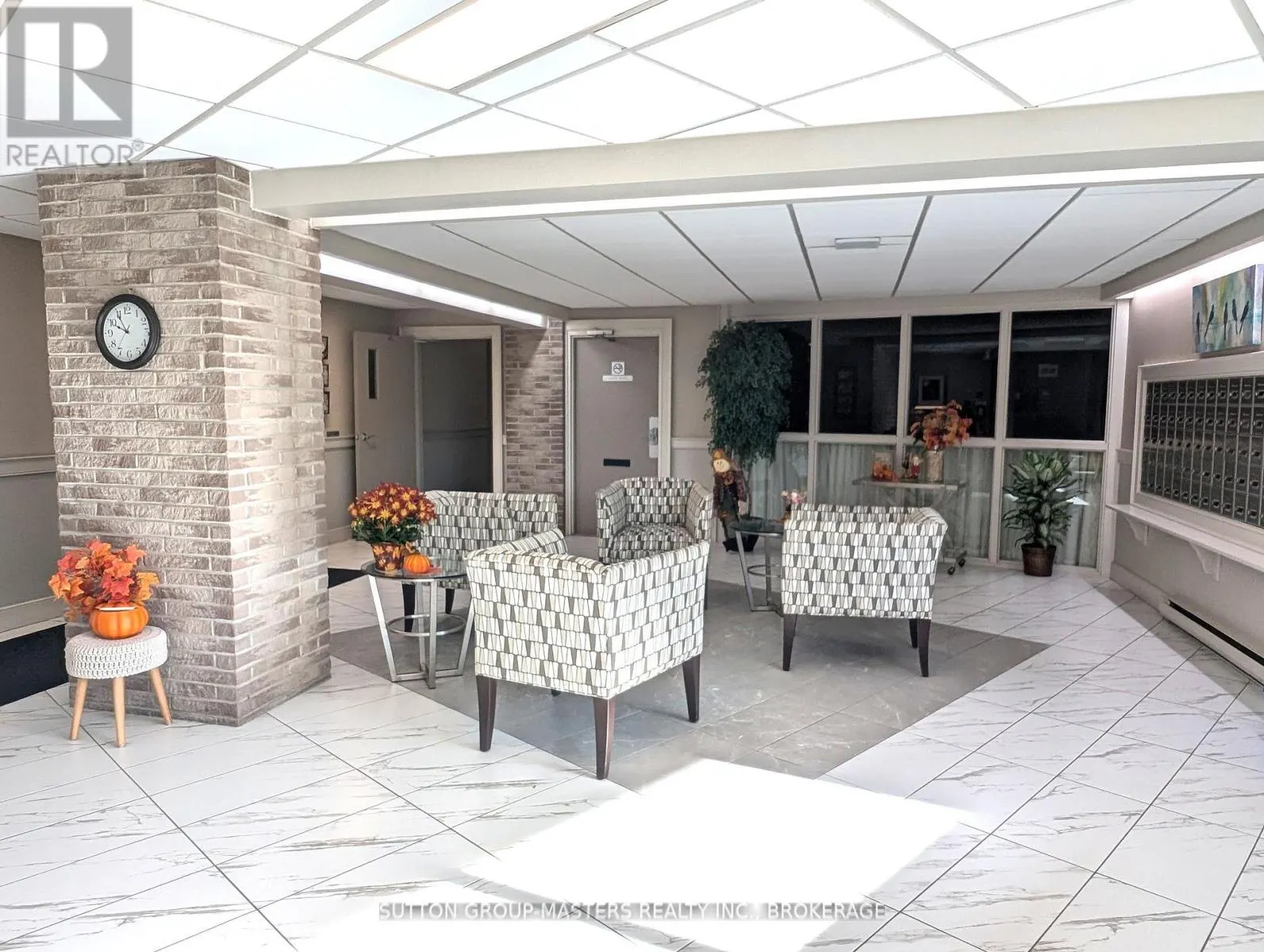 404 - 334 QUEEN MARY ROAD, #404