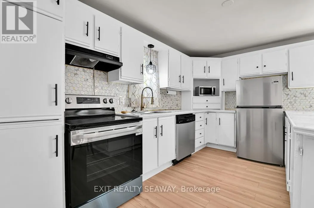 1315 CUMBERLAND STREET