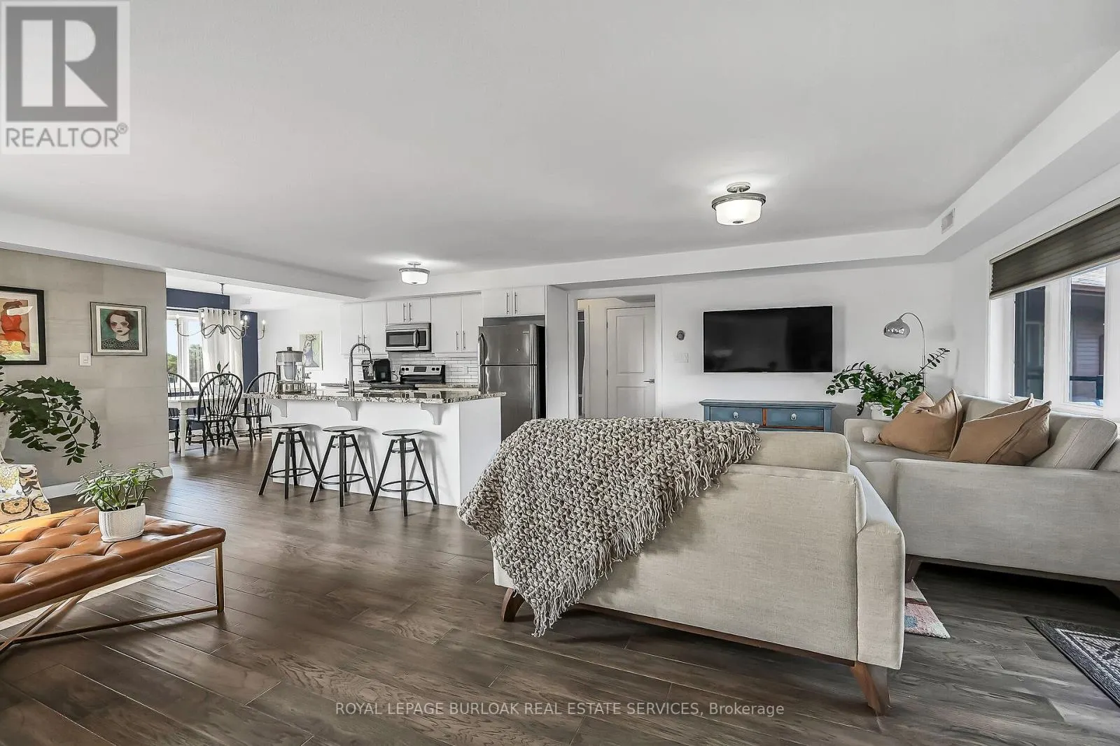 12 - 23 ECHOVALLEY DRIVE