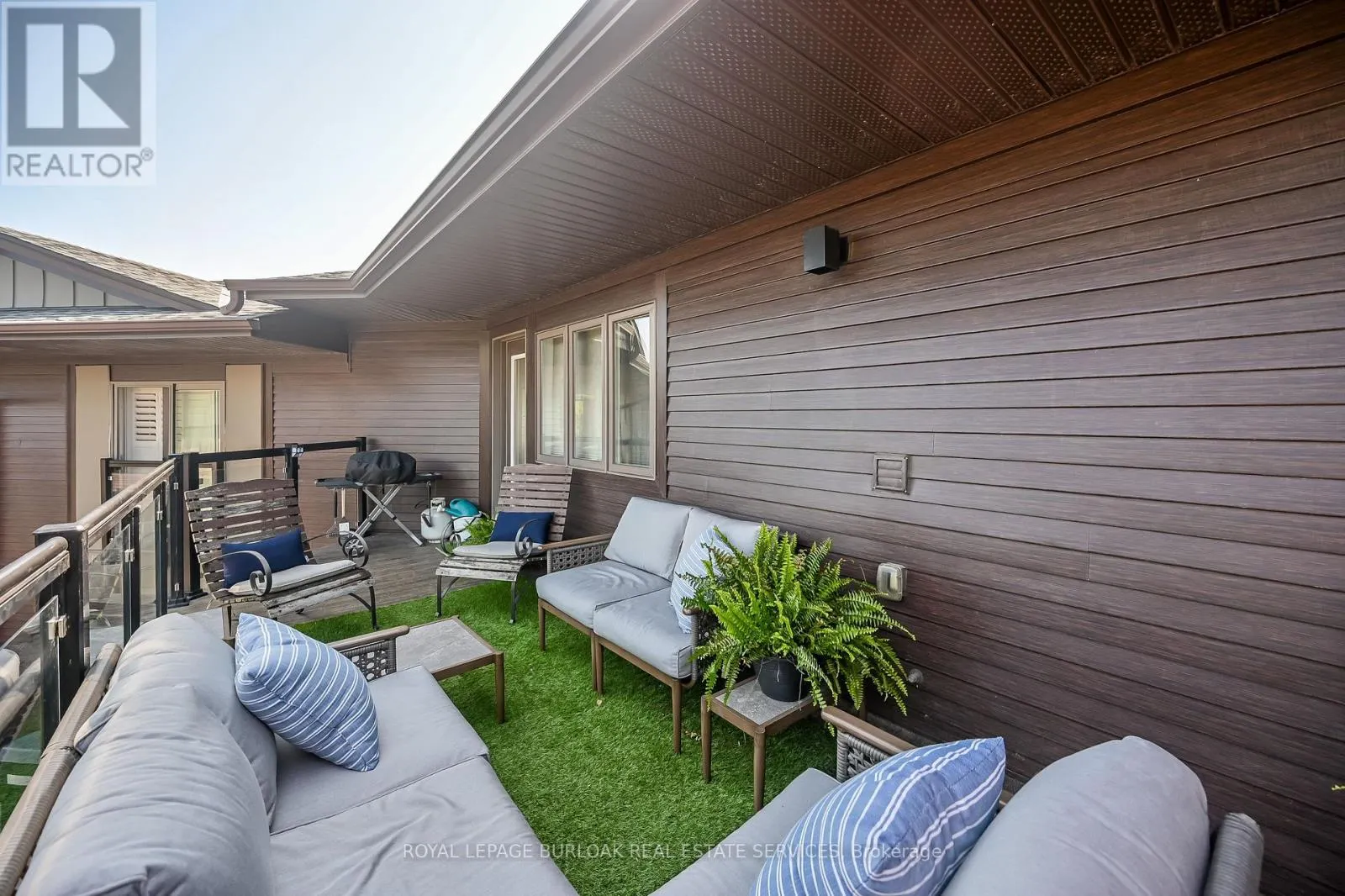 12 - 23 ECHOVALLEY DRIVE