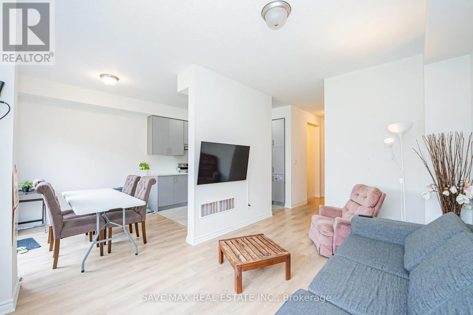136 SAPPHIRE WAY W
