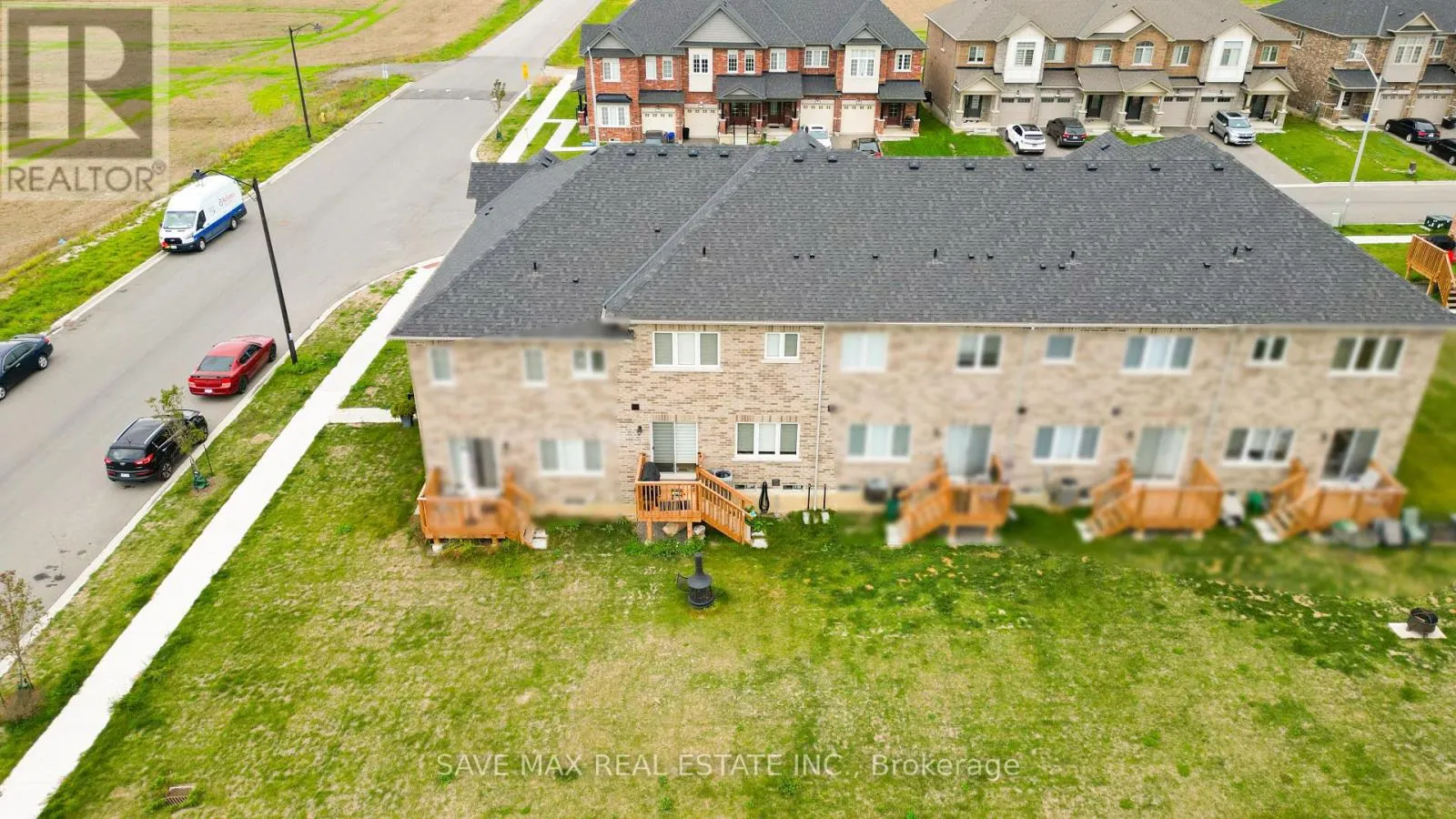 136 SAPPHIRE WAY W
