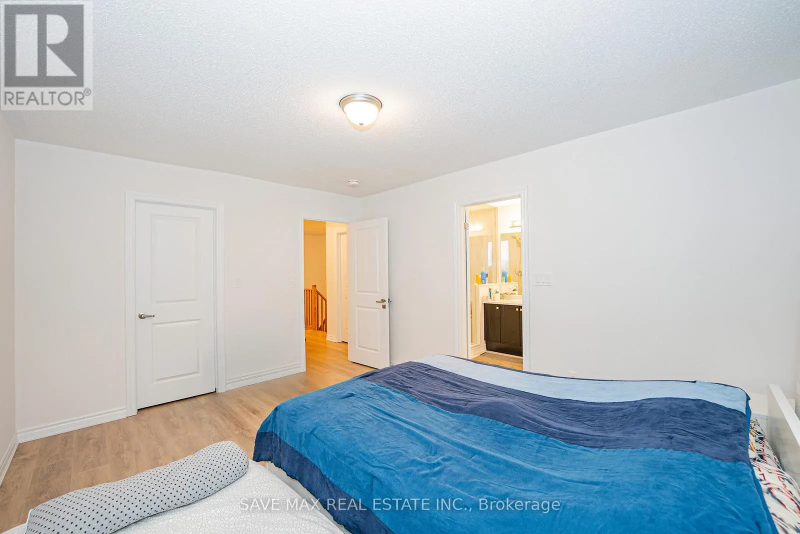 136 SAPPHIRE WAY W