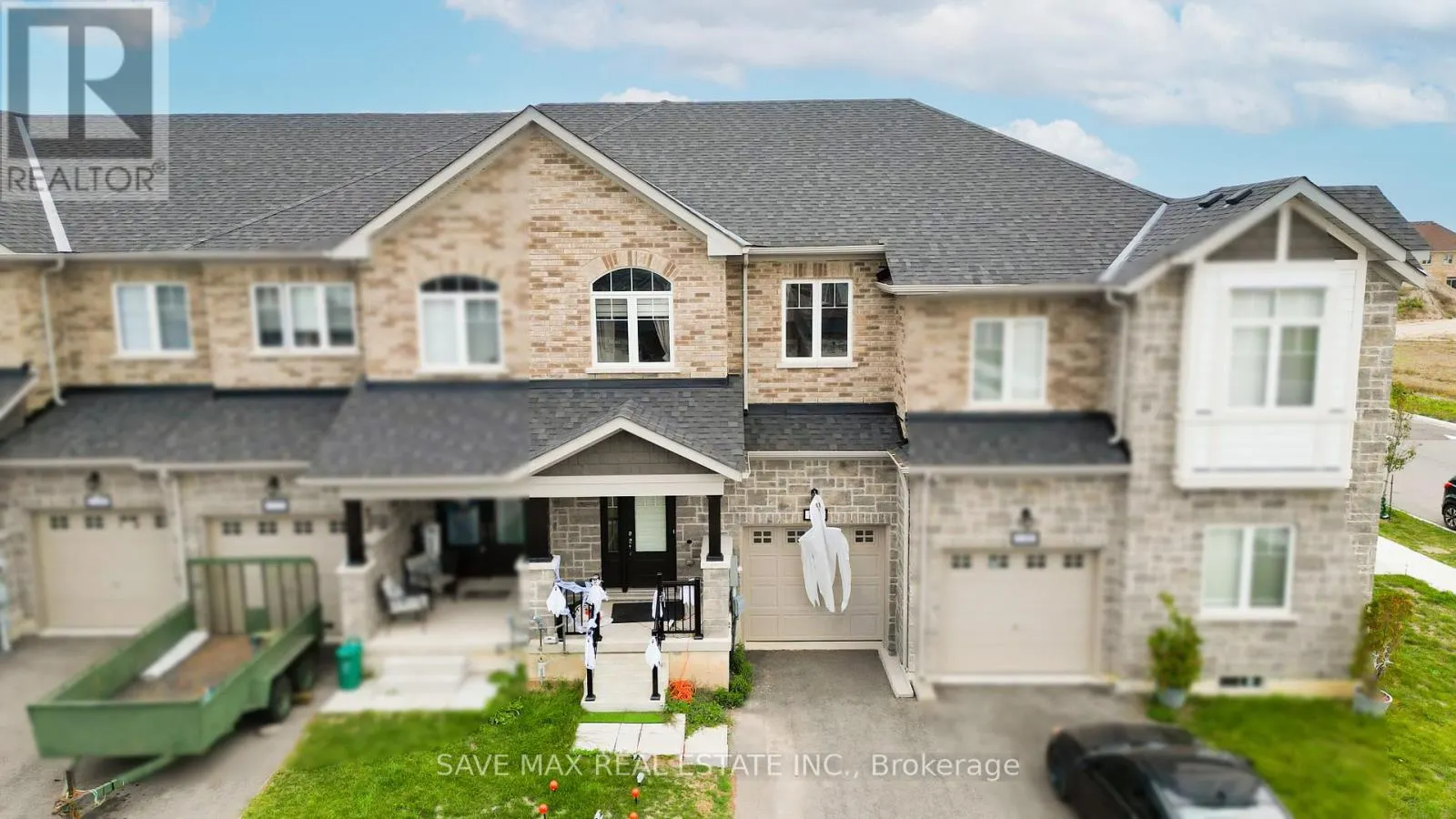 136 SAPPHIRE WAY W