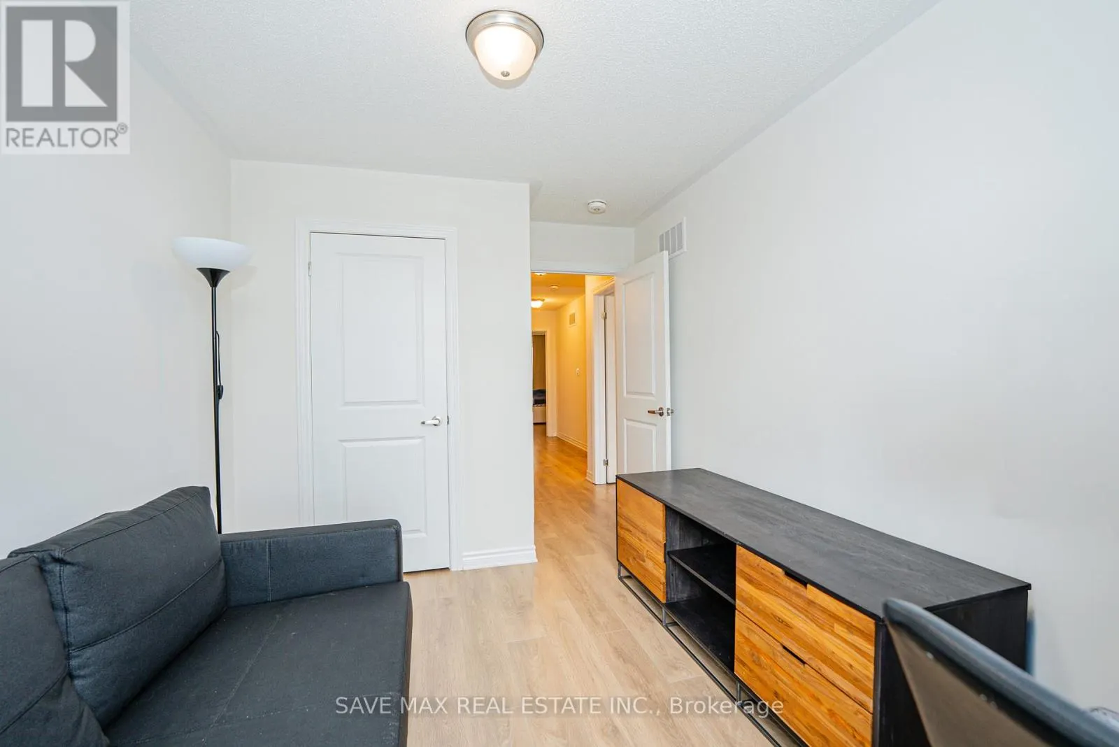 136 SAPPHIRE WAY W