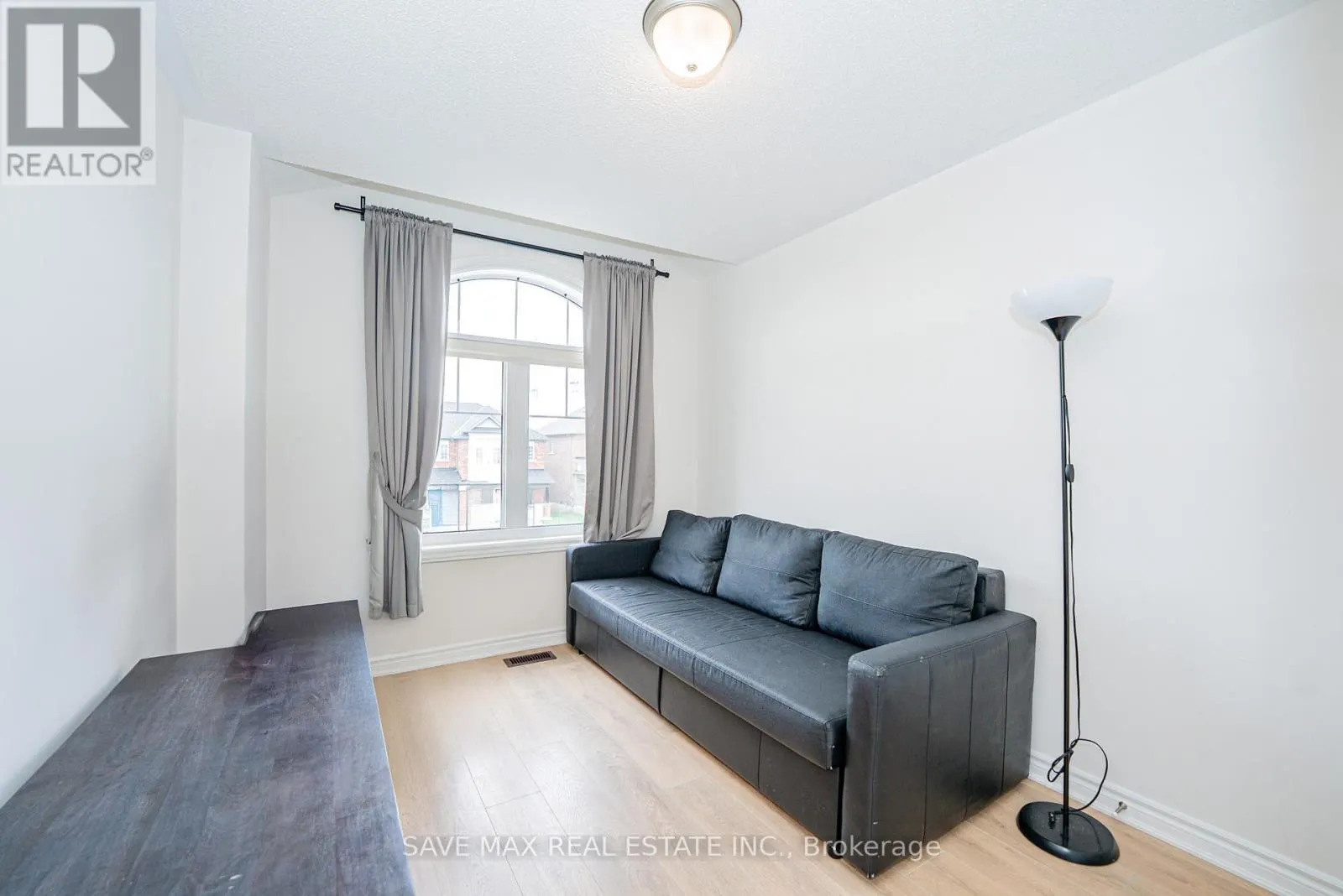 136 SAPPHIRE WAY W