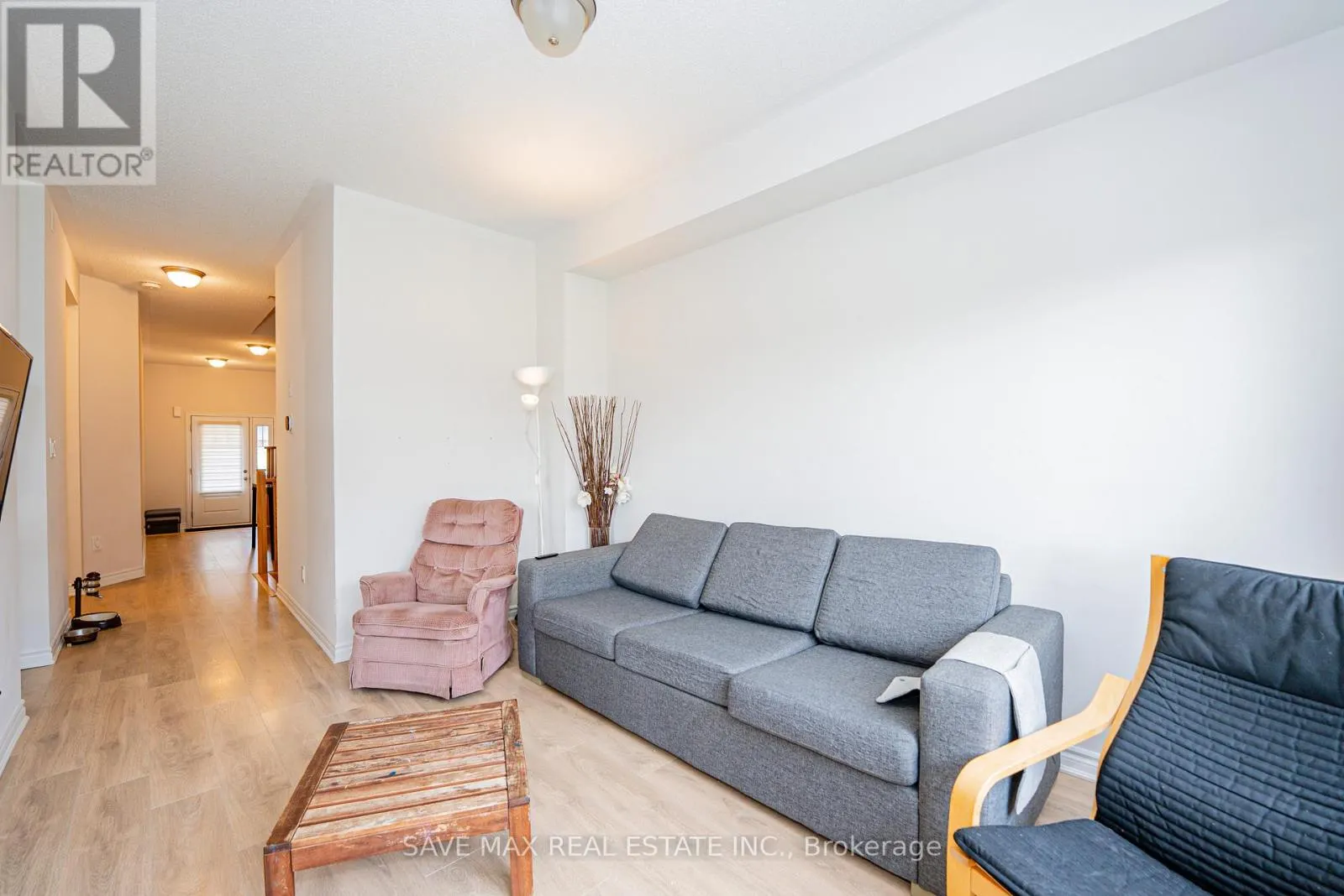 136 SAPPHIRE WAY W