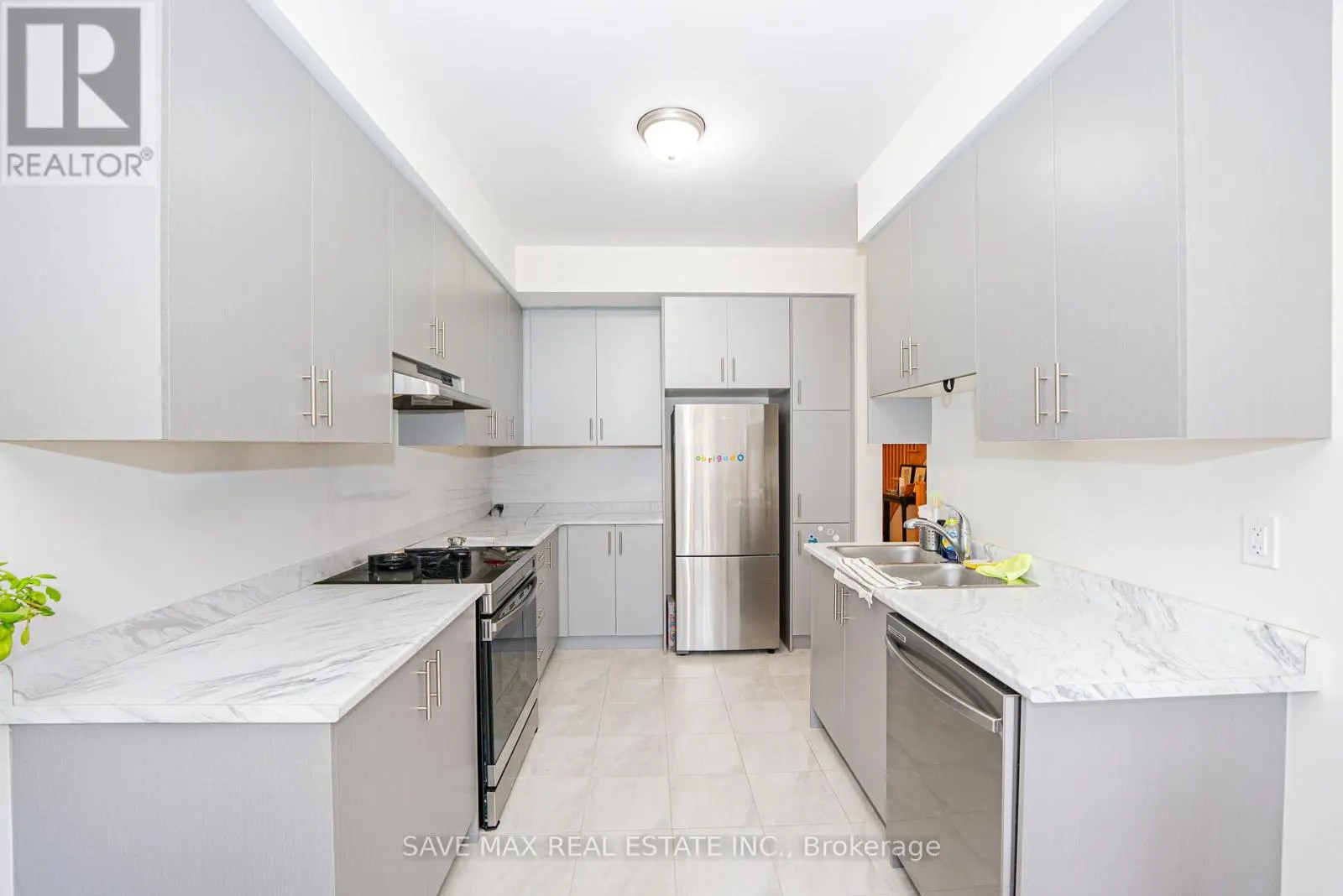 136 SAPPHIRE WAY W
