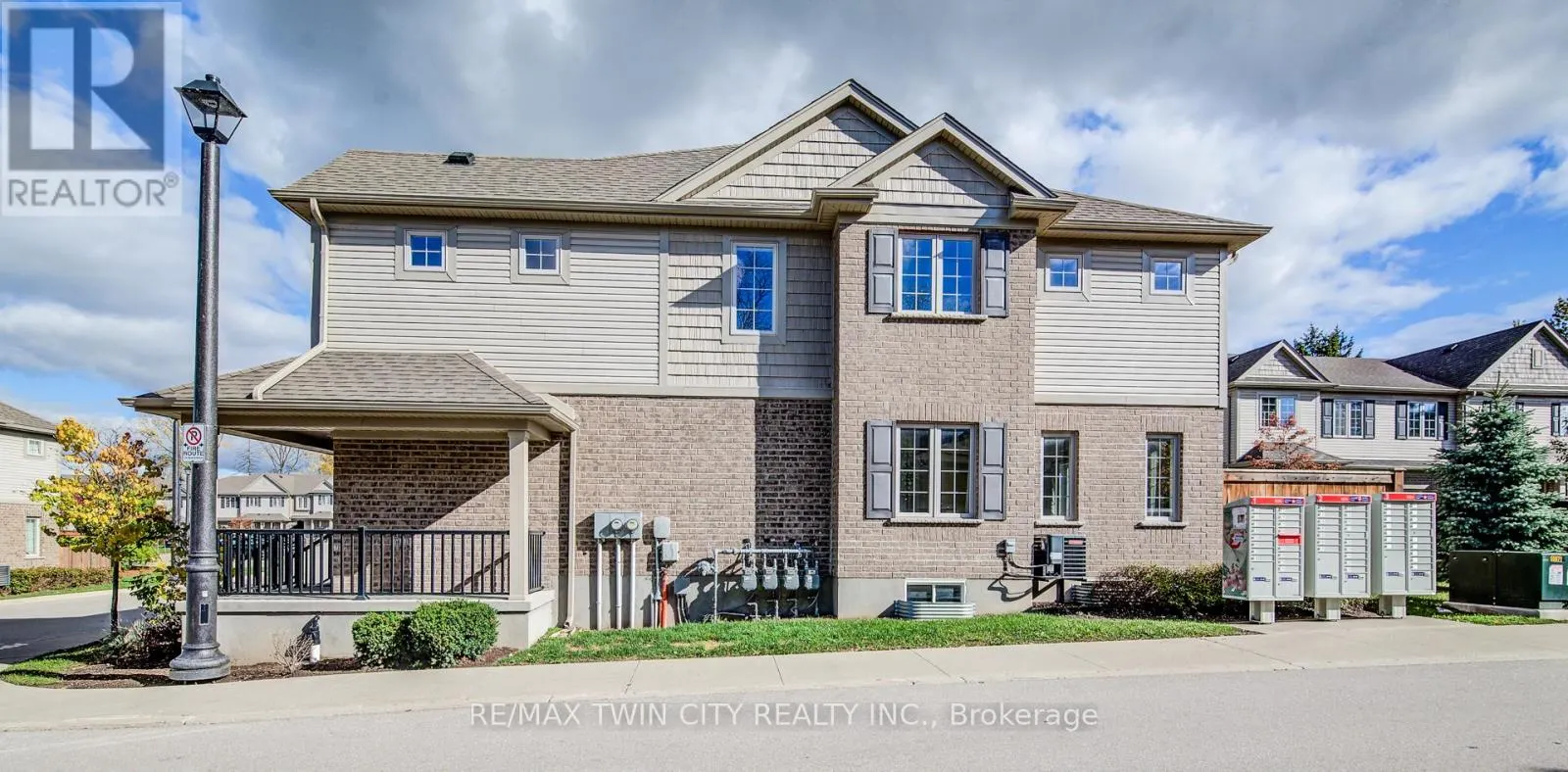 40 - 50 PINNACLE DRIVE