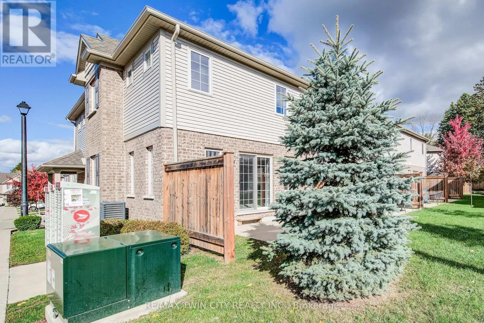 40 - 50 PINNACLE DRIVE