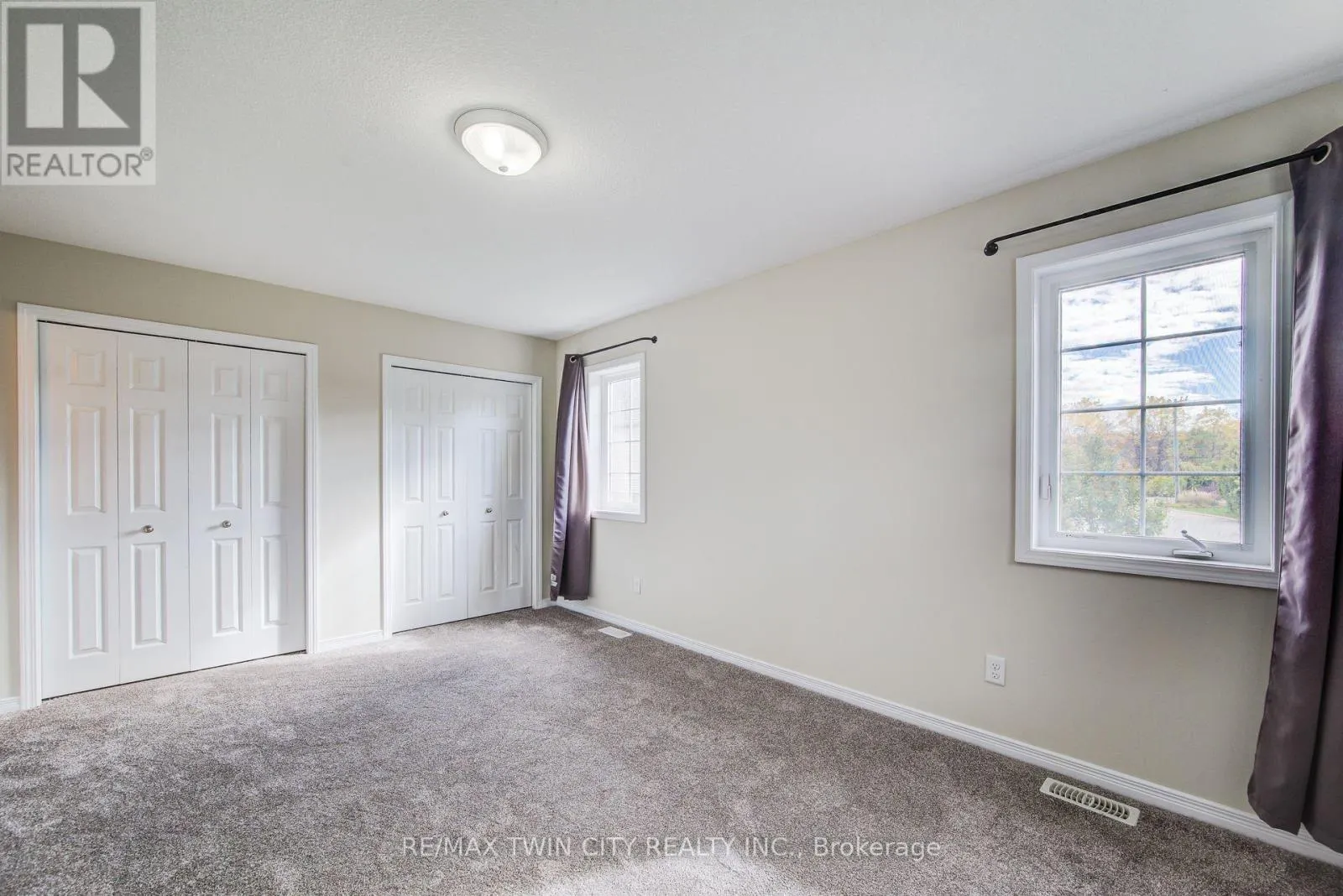 40 - 50 PINNACLE DRIVE