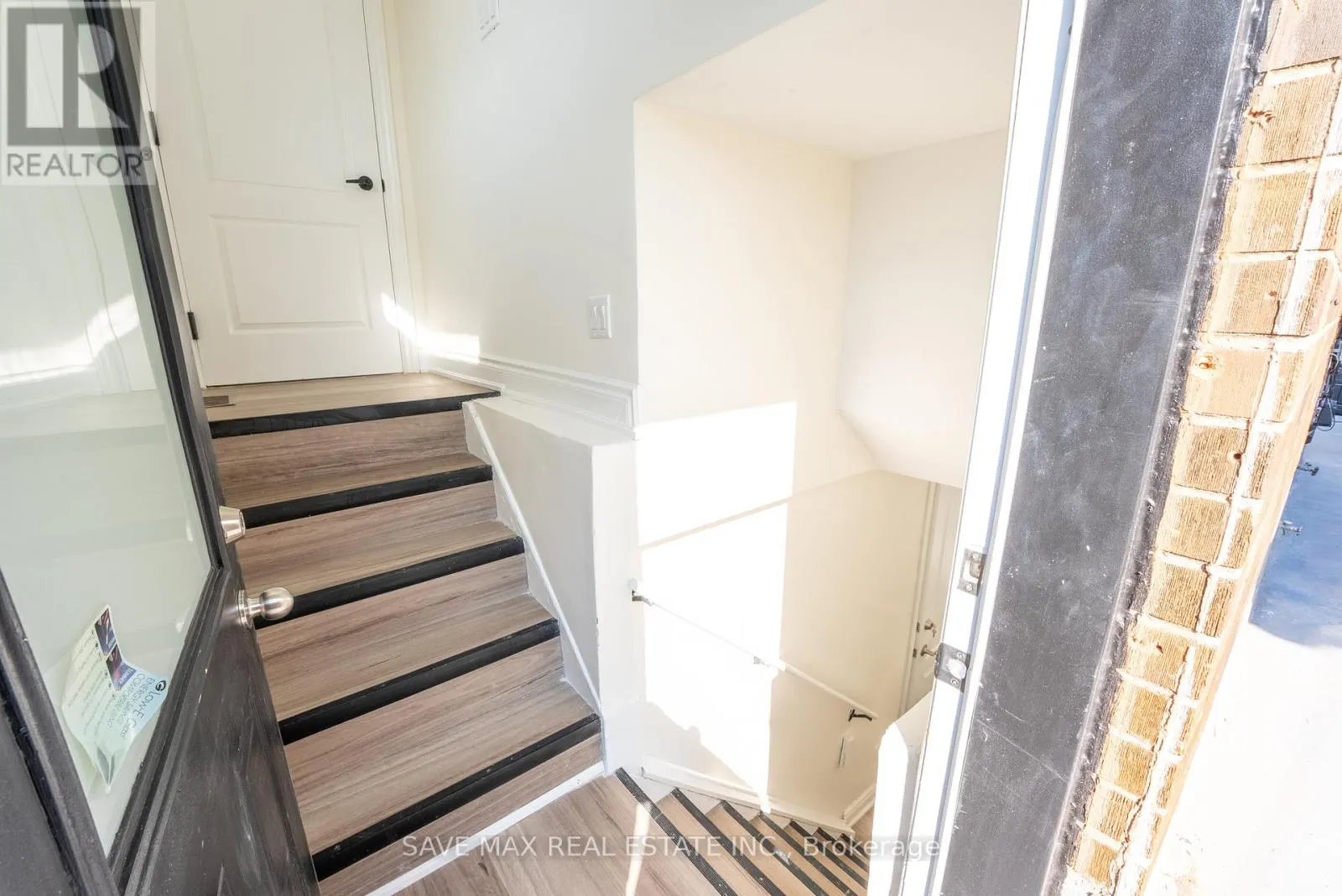 441 WEST 5TH STREET