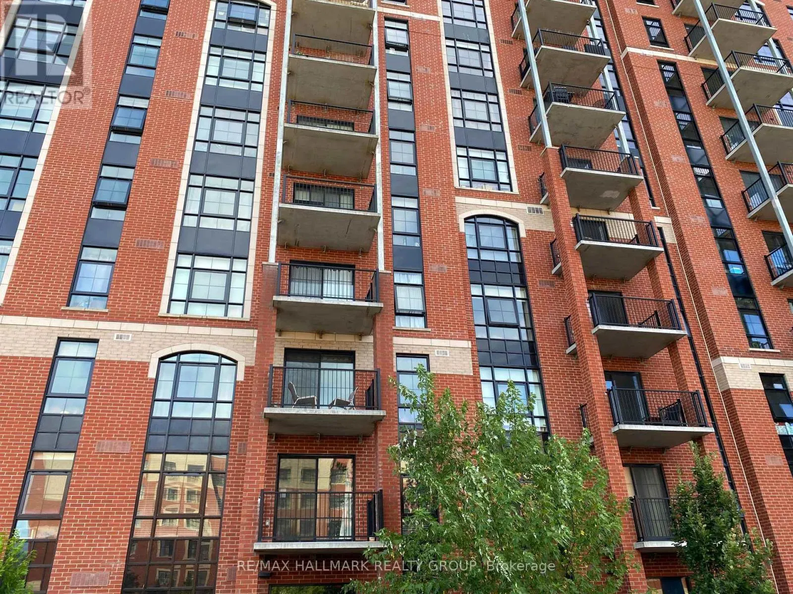 208 - 555 ANAND PRIVATE