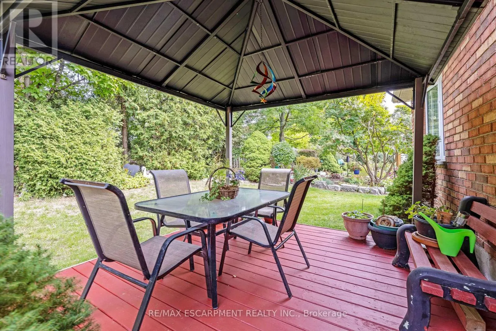 178 BERNARDI CRESCENT