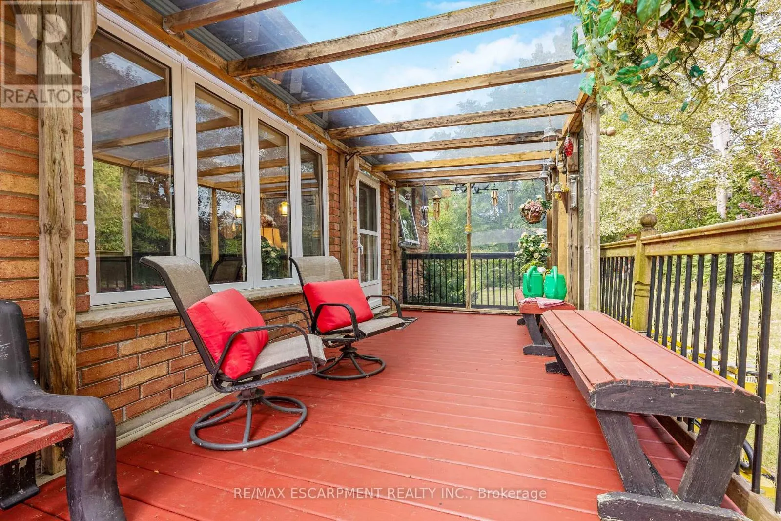 178 BERNARDI CRESCENT